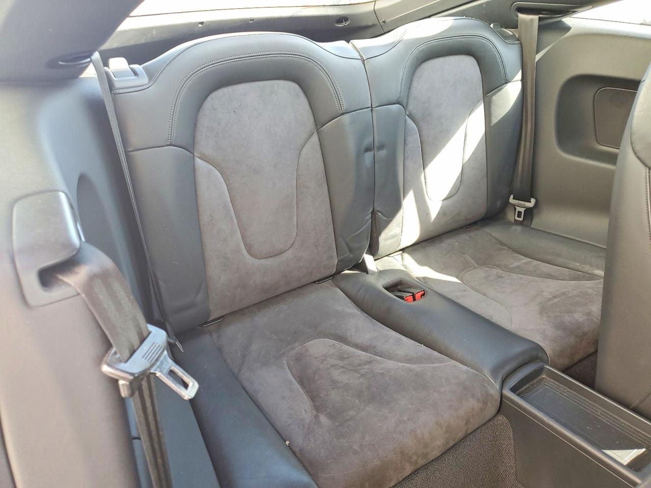 2009 Audi Tt Gray vin: TRUVF38J691007244