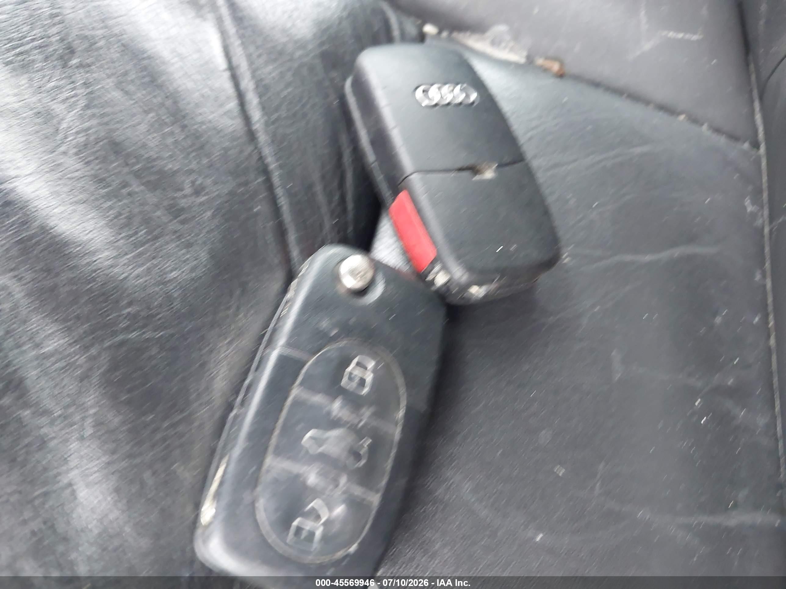 2001 Audi Tt   Красный vin: TRUWT28N911034758