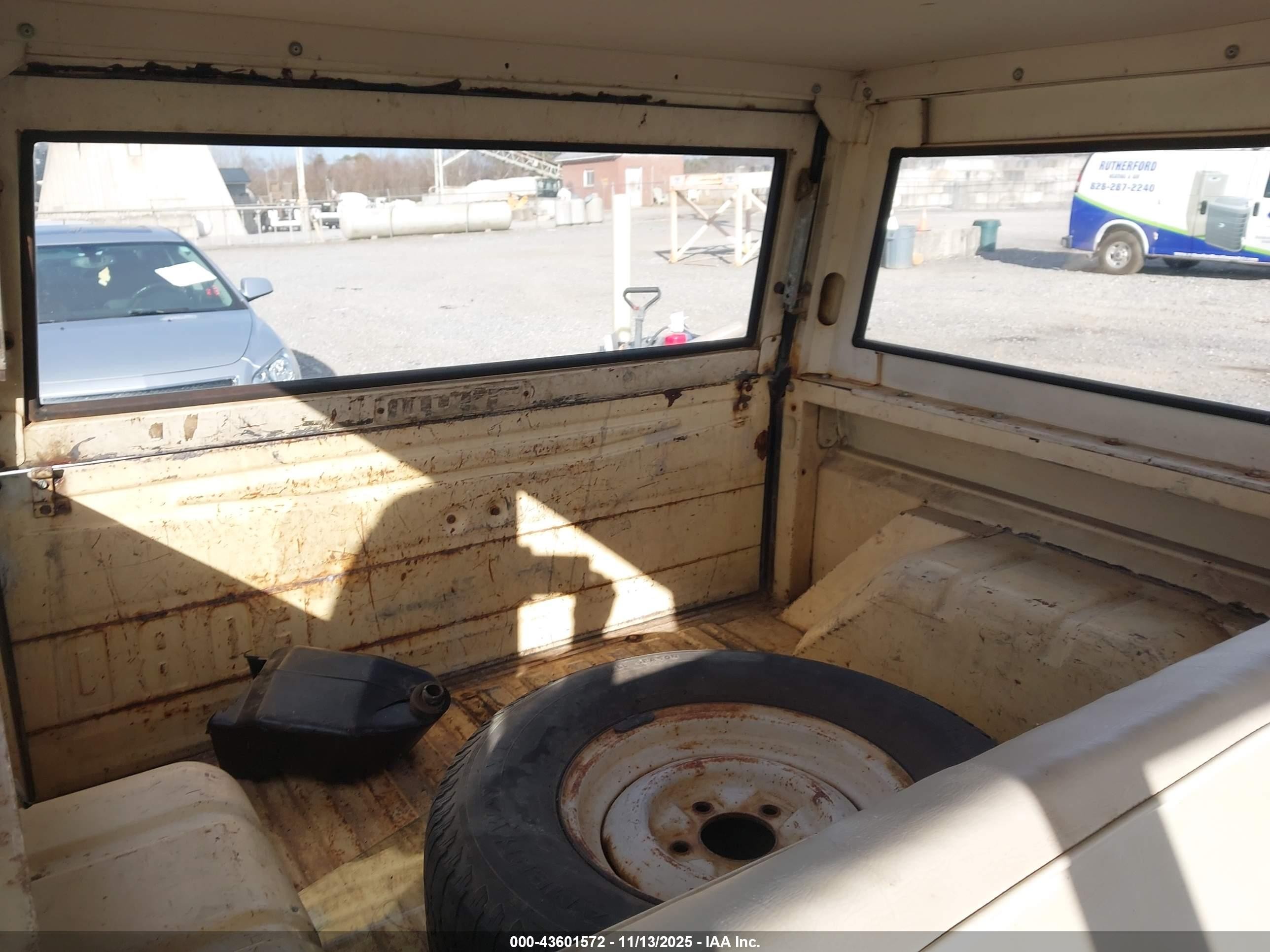 1968 Ford Bronco   Желтый vin: U15FLD31064