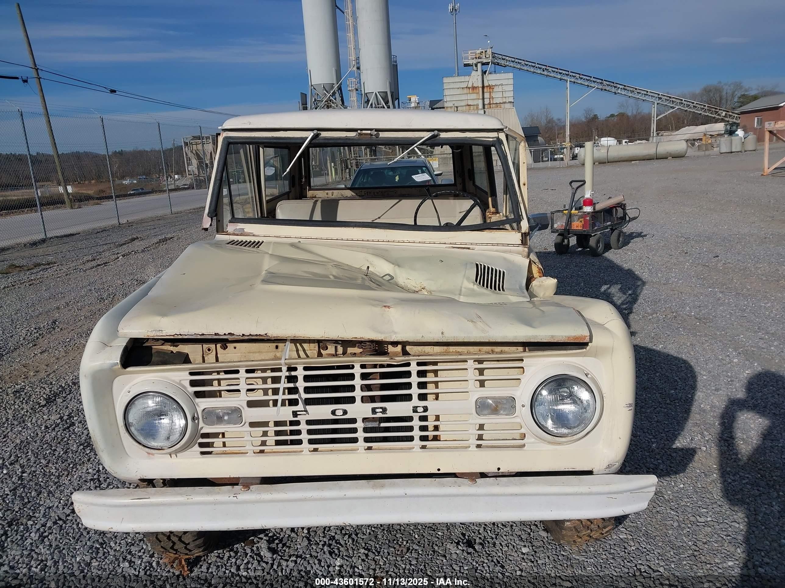 1968 Ford Bronco   Желтый vin: U15FLD31064