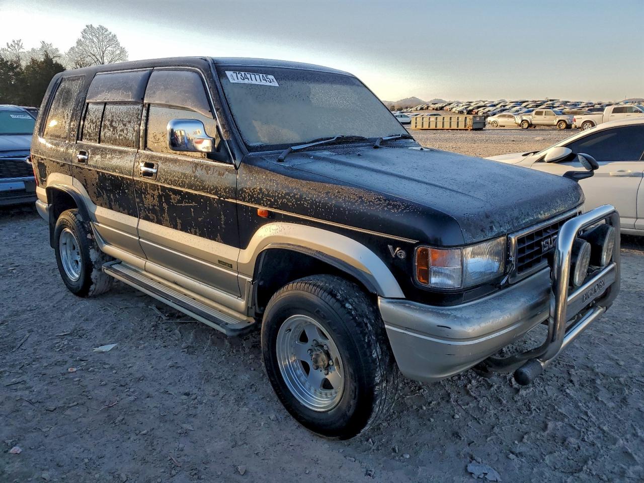 1995 Isuzu Trooper S Black vin: UBS25GW8110615