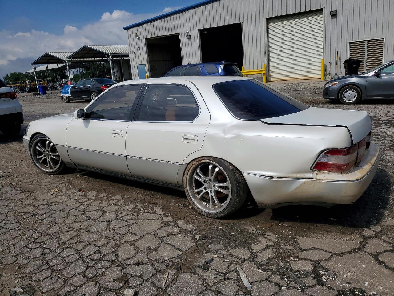 1992 Toyota Celsior White vin: UCF110056529