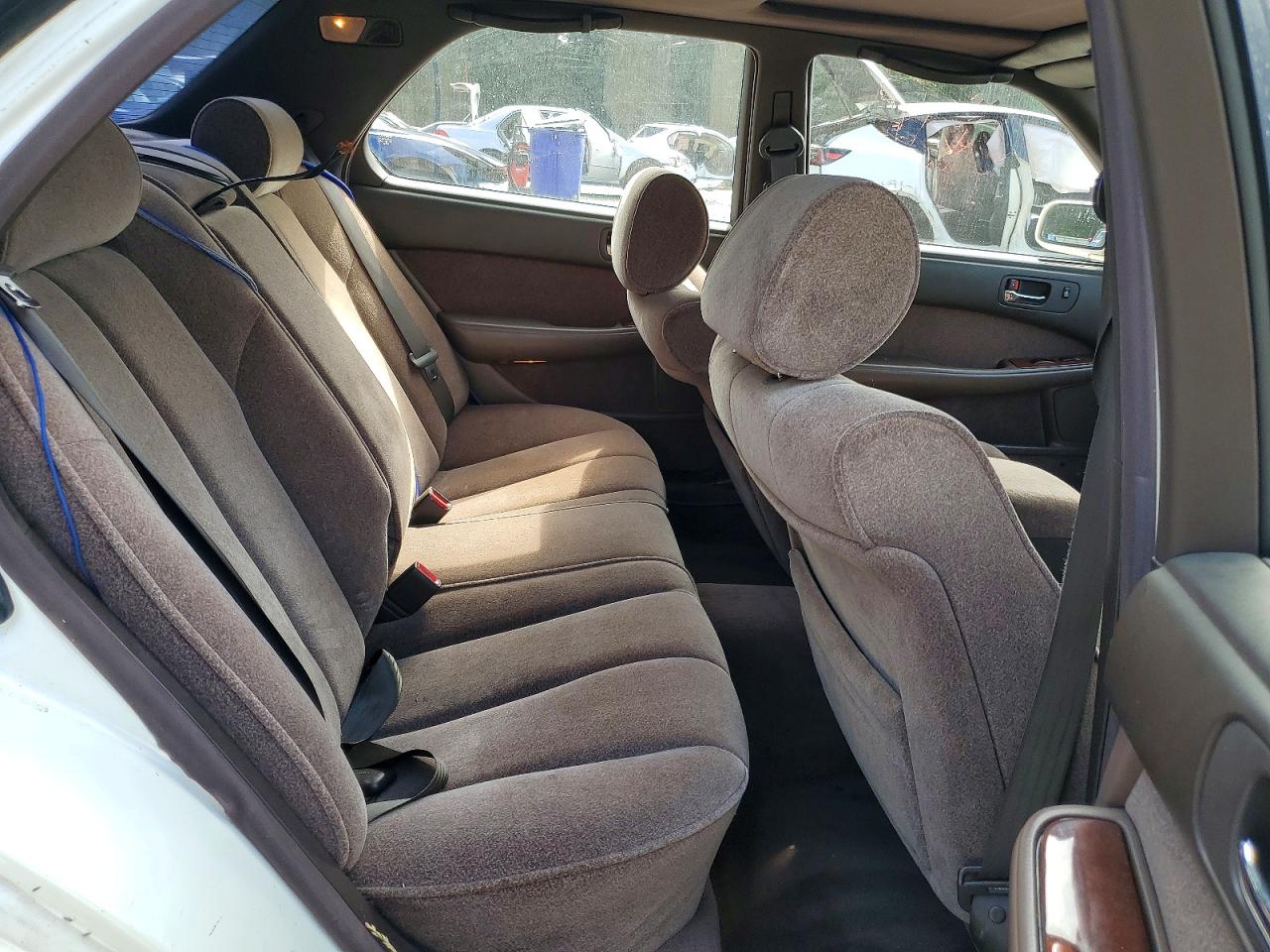 1992 Toyota Celsior White vin: UCF110056529