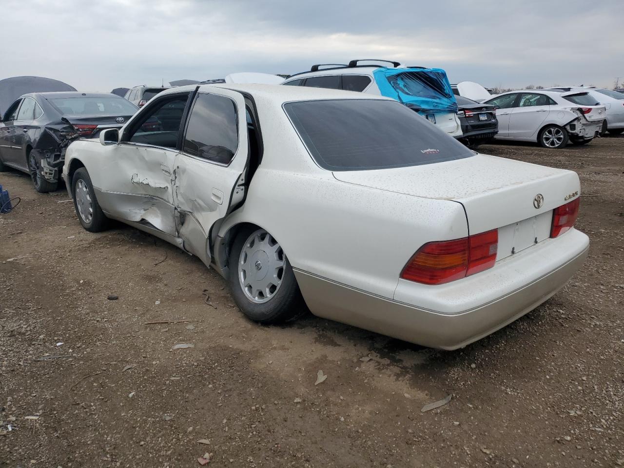 1997 Toyota Celsior   White vin: UCF200096904