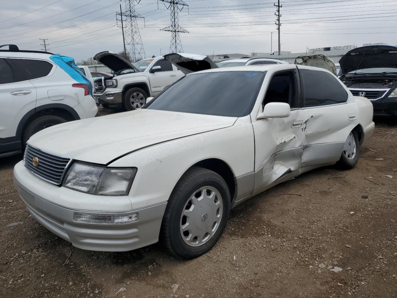 1997 Toyota Celsior   White vin: UCF200096904