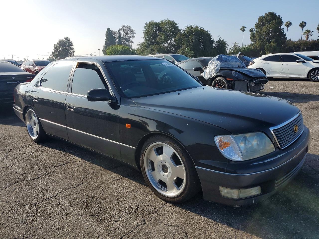 1997 Toyota Celsior Black vin: UCF200115187