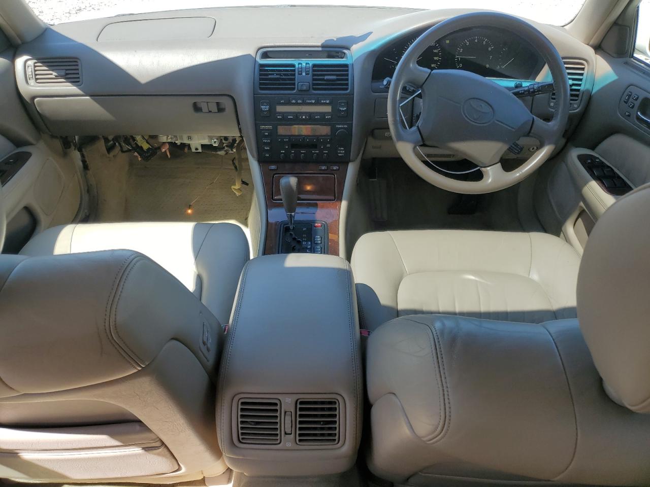 1997 Toyota Celsior   White vin: UCF210060972
