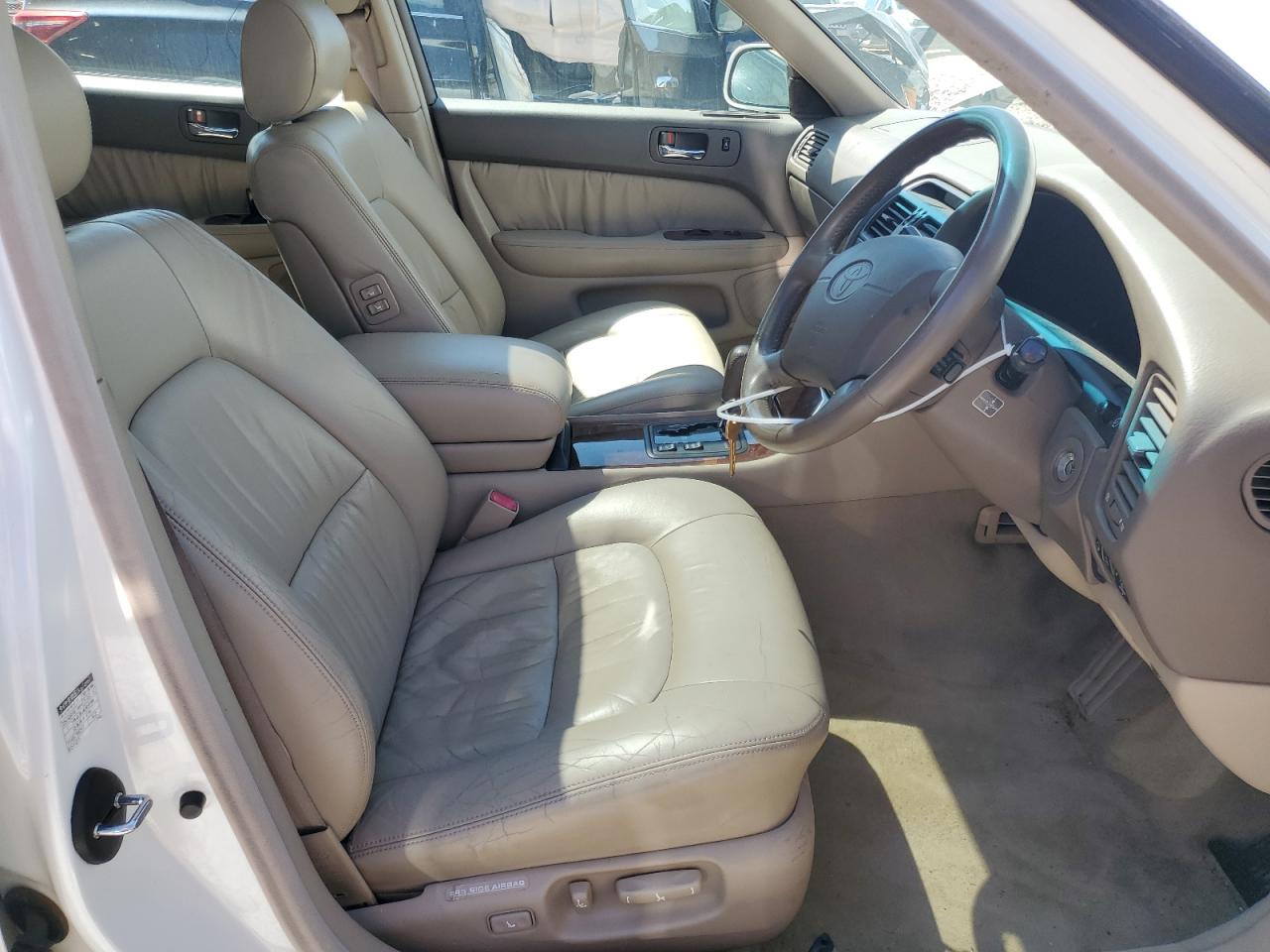 1997 Toyota Celsior   White vin: UCF210060972
