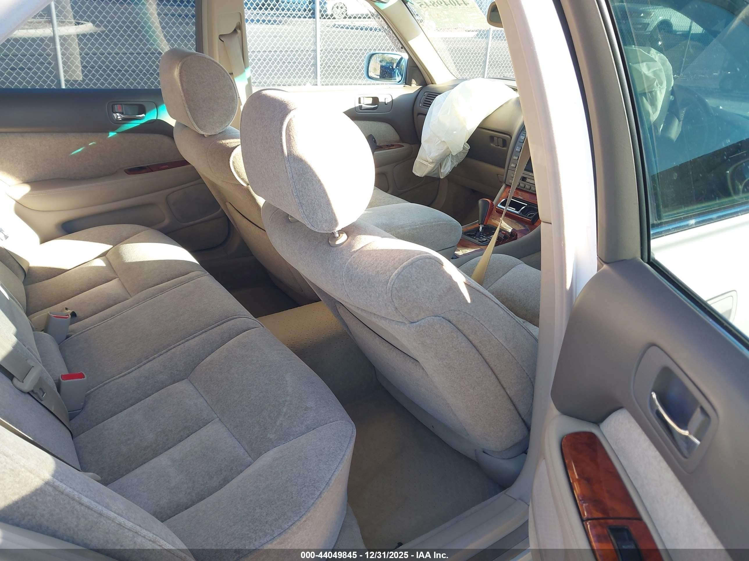 1998 Toyota Other   Белый vin: UCF210092173     