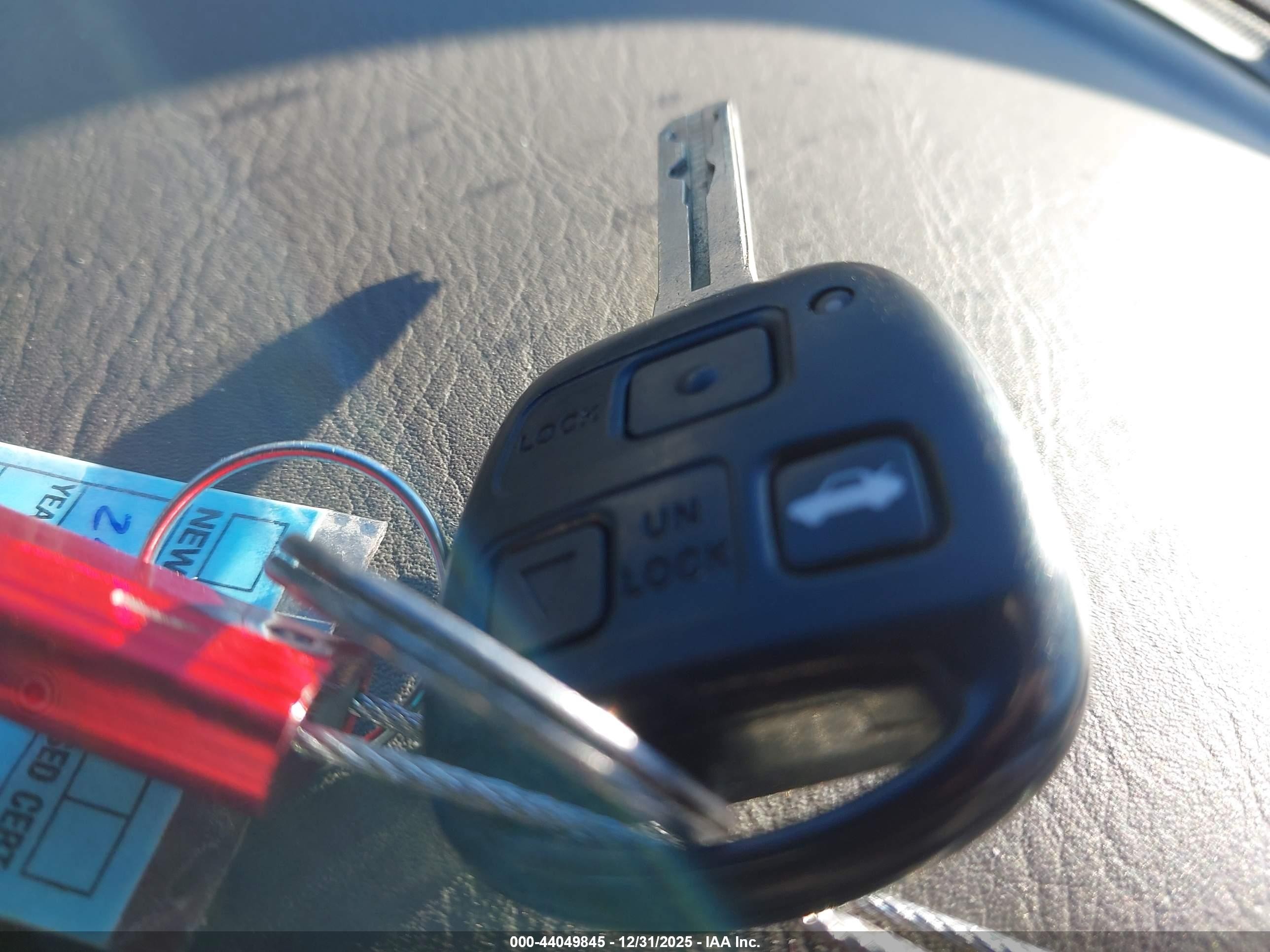 1998 Toyota Other   Белый vin: UCF210092173     