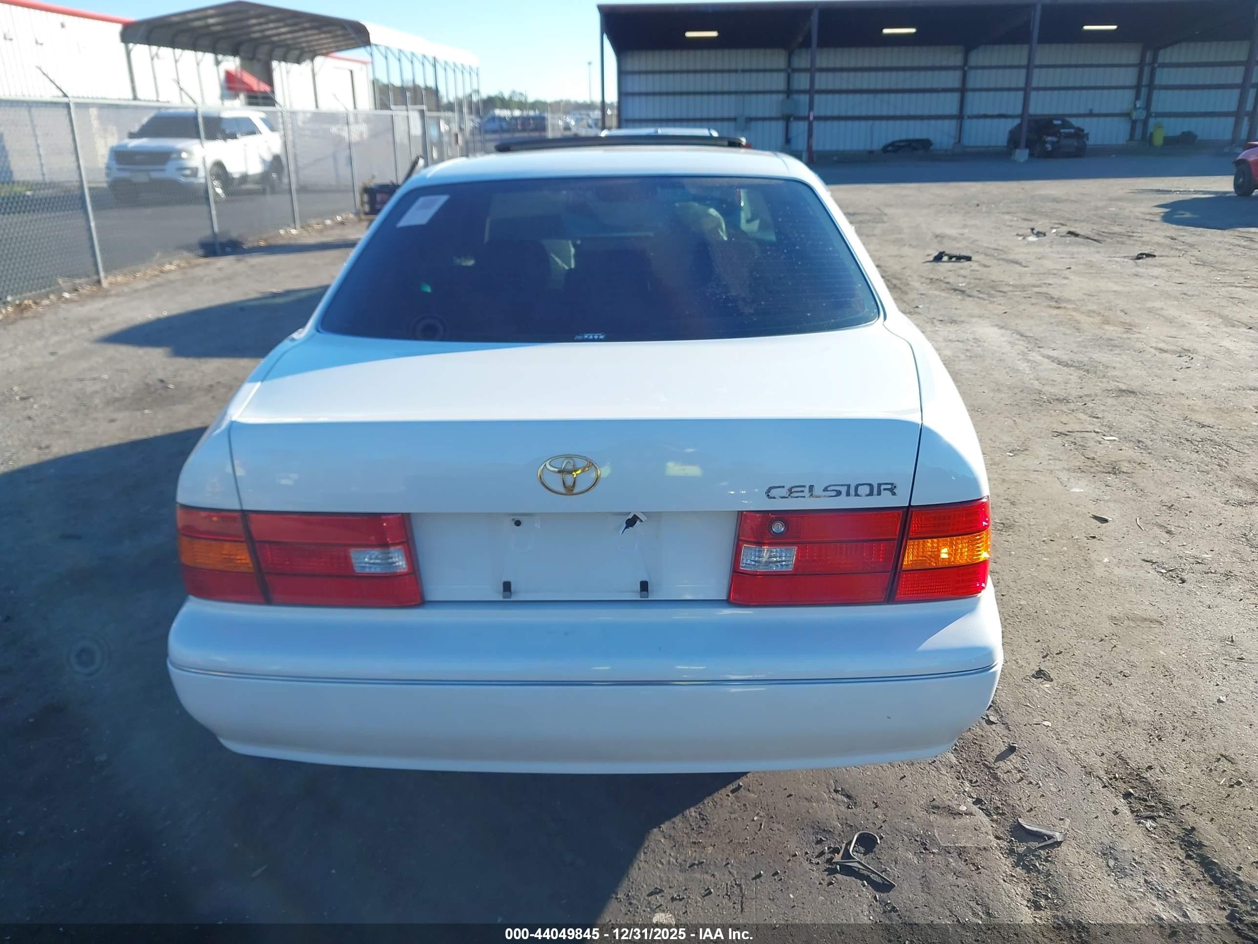 1998 Toyota Other   Белый vin: UCF210092173     