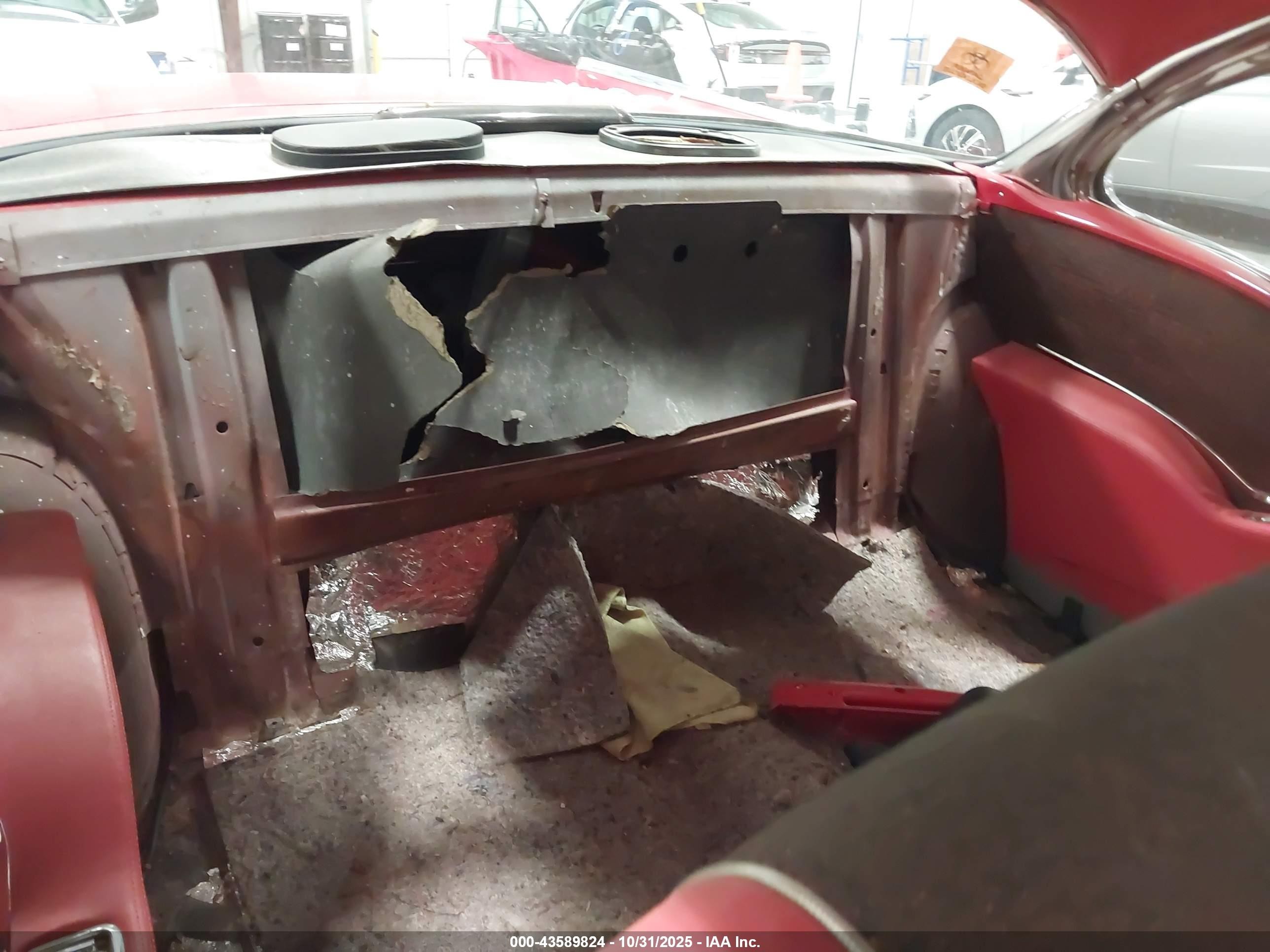 1957 Chevrolet Bel Air   Красный vin: VC57K104203      