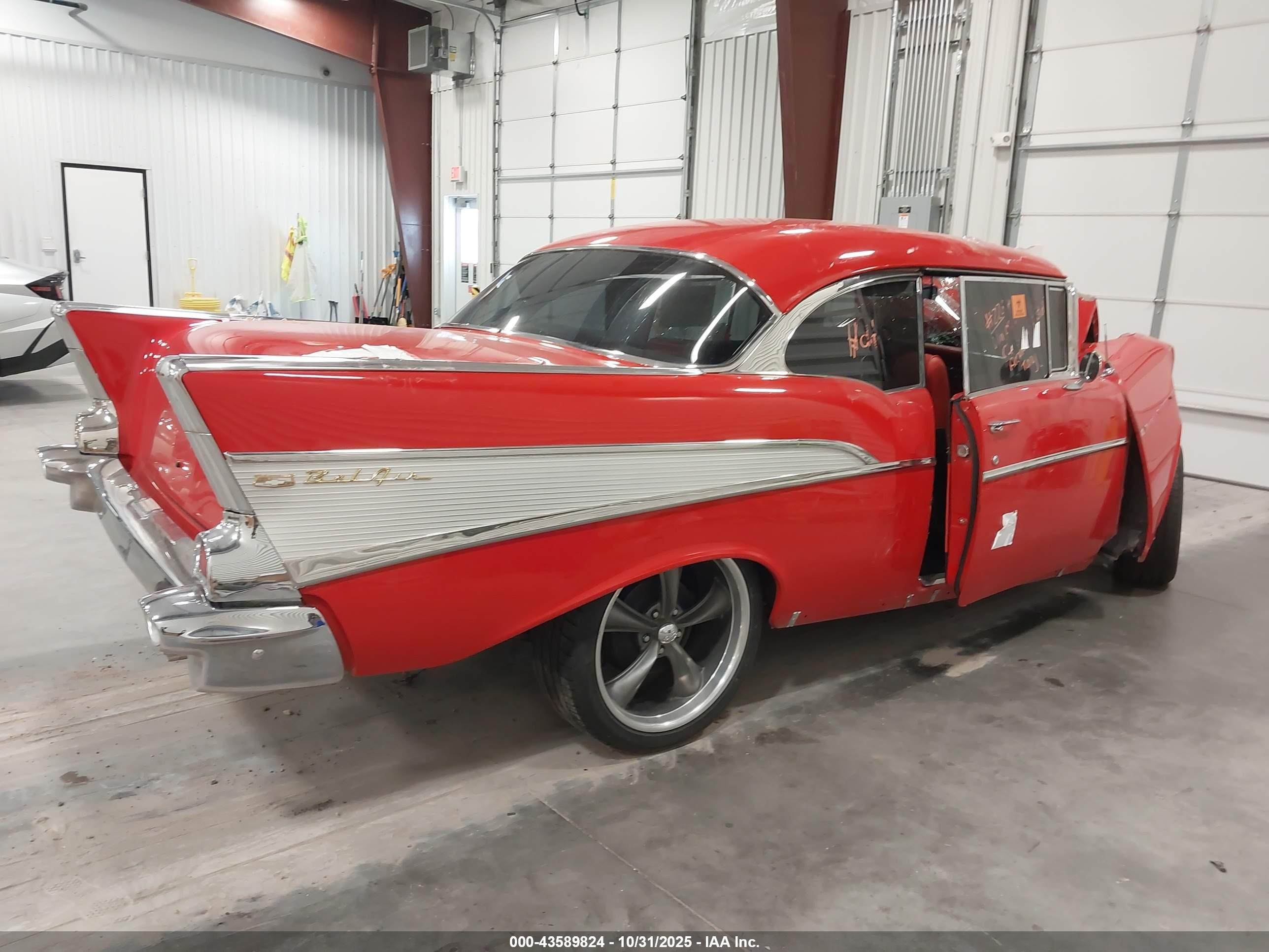 1957 Chevrolet Bel Air   Красный vin: VC57K104203      