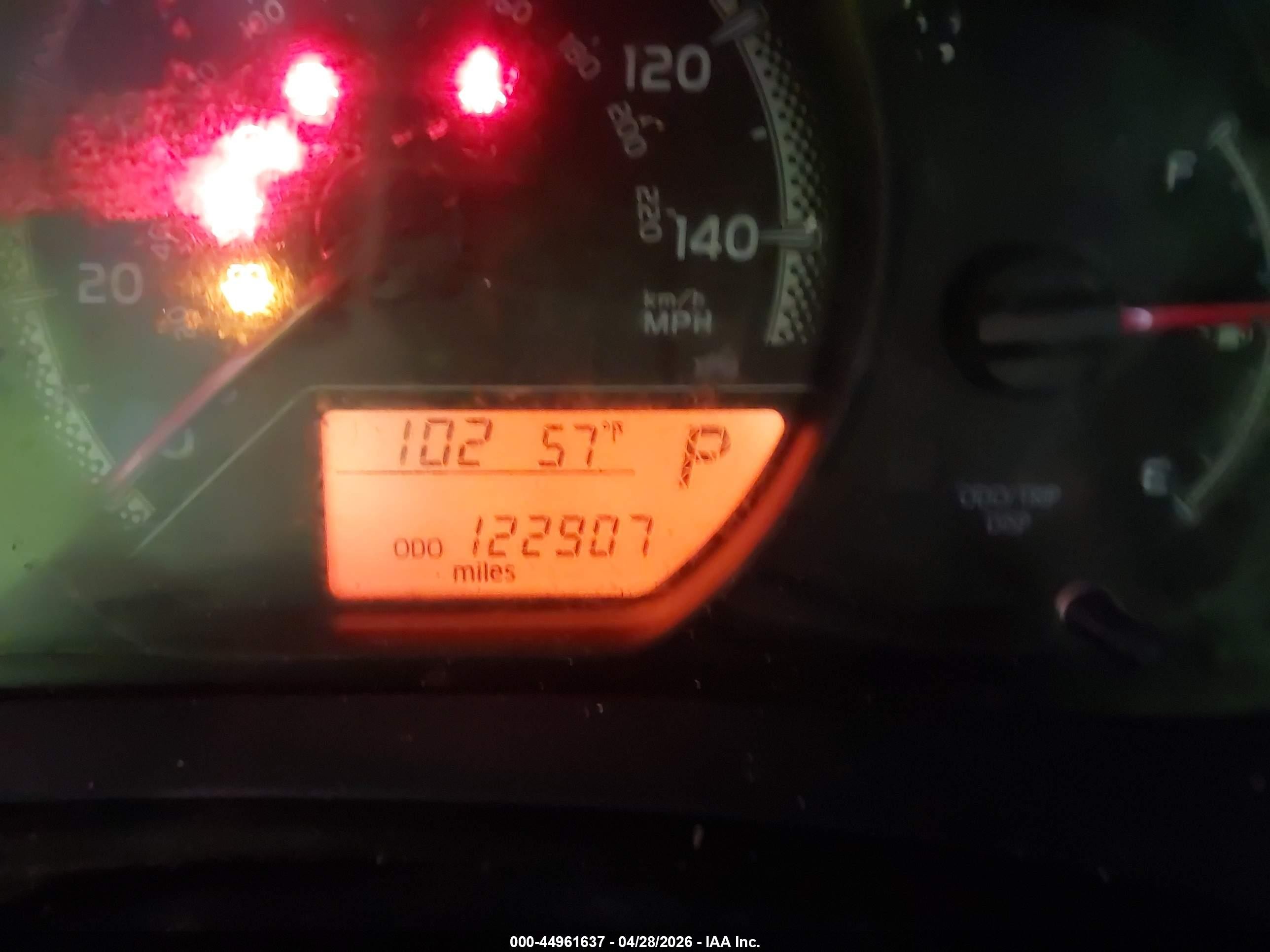 2015 Toyota Yaris Le Белый vin: VNKJTUD30FA055761