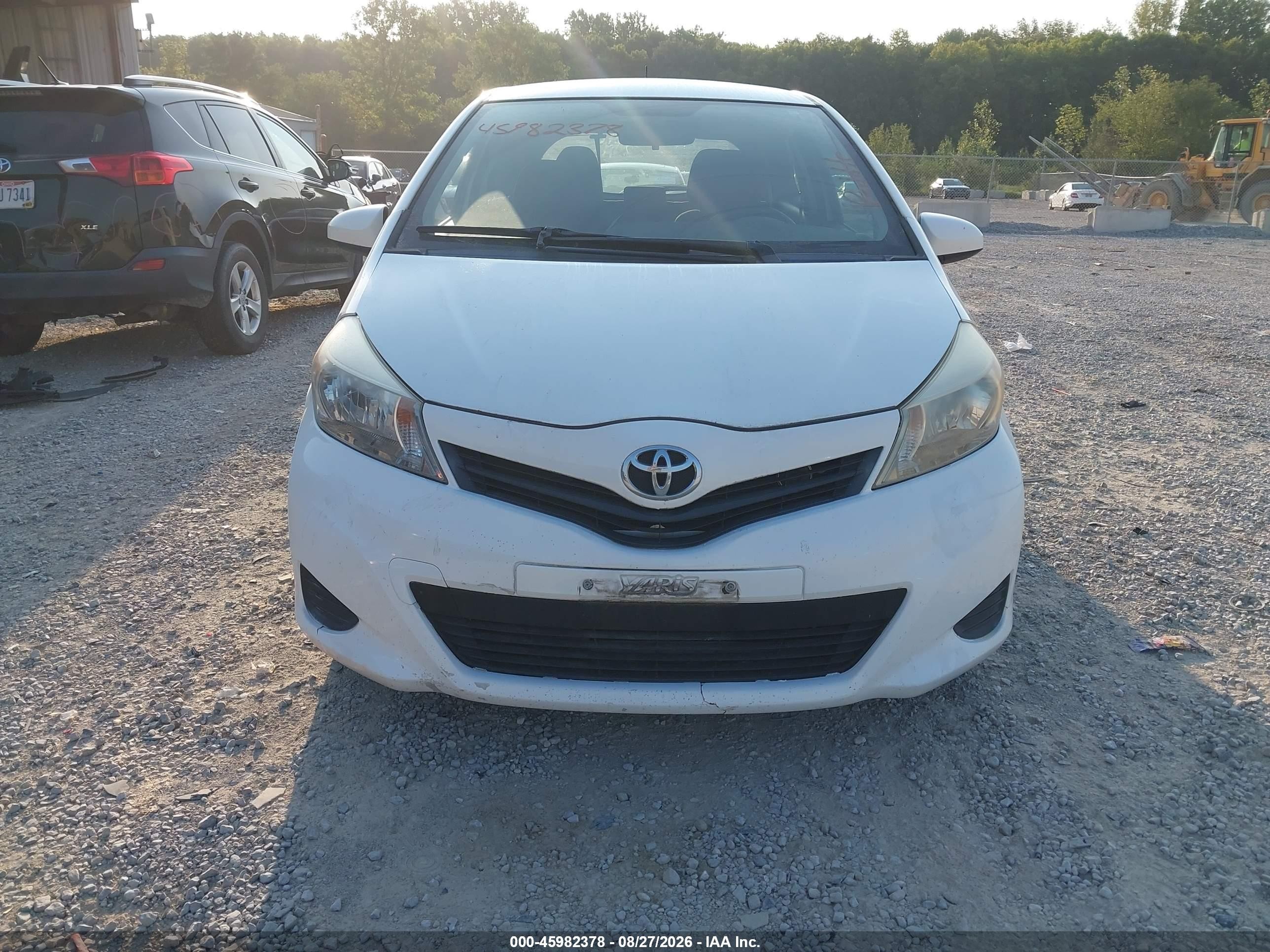 2014 Toyota Yaris L (tmmf Plant) White vin: VNKJTUD32EA007161