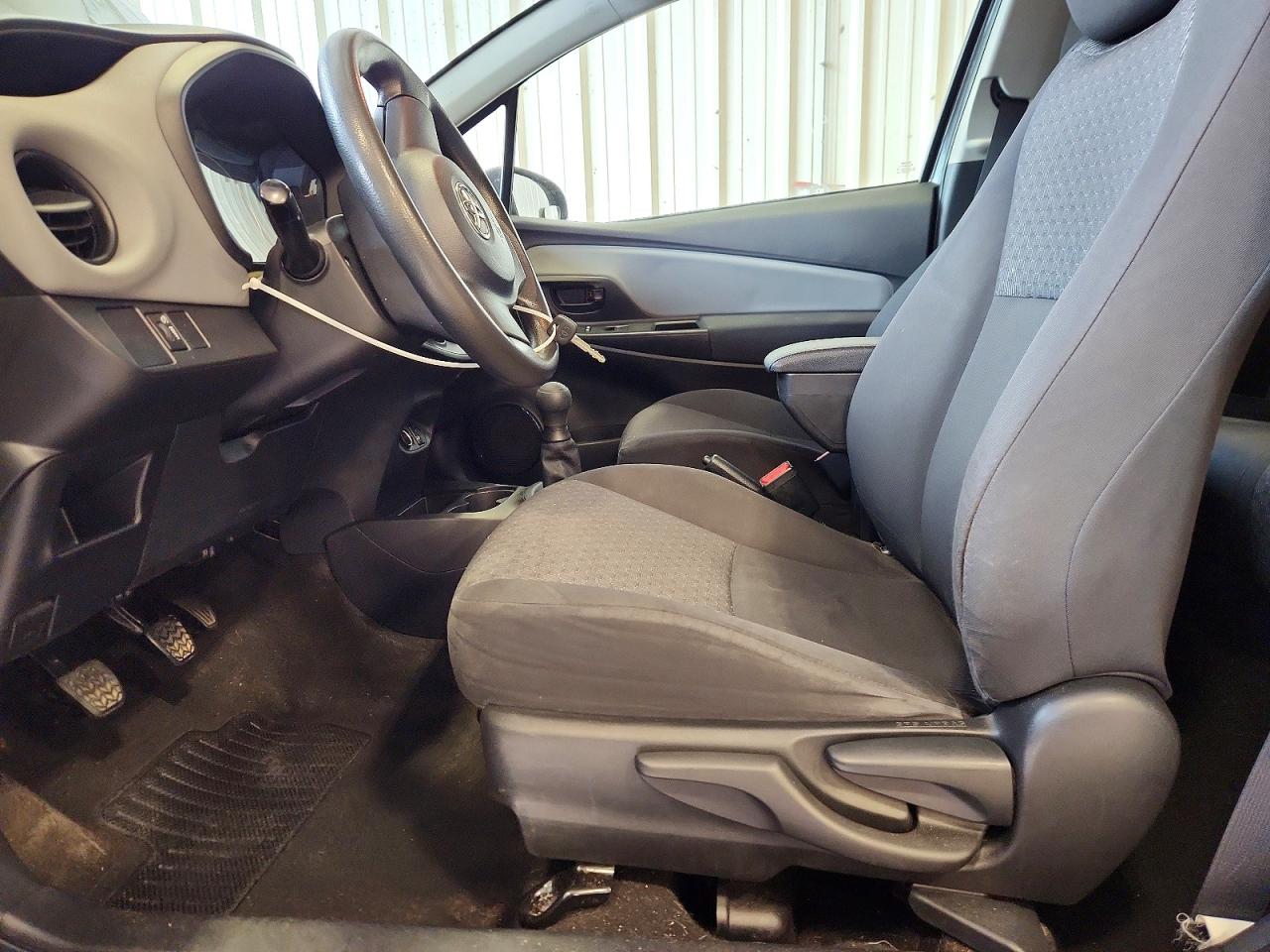 2015 Toyota Yaris 3-door L Gray vin: VNKJTUD32FA021742