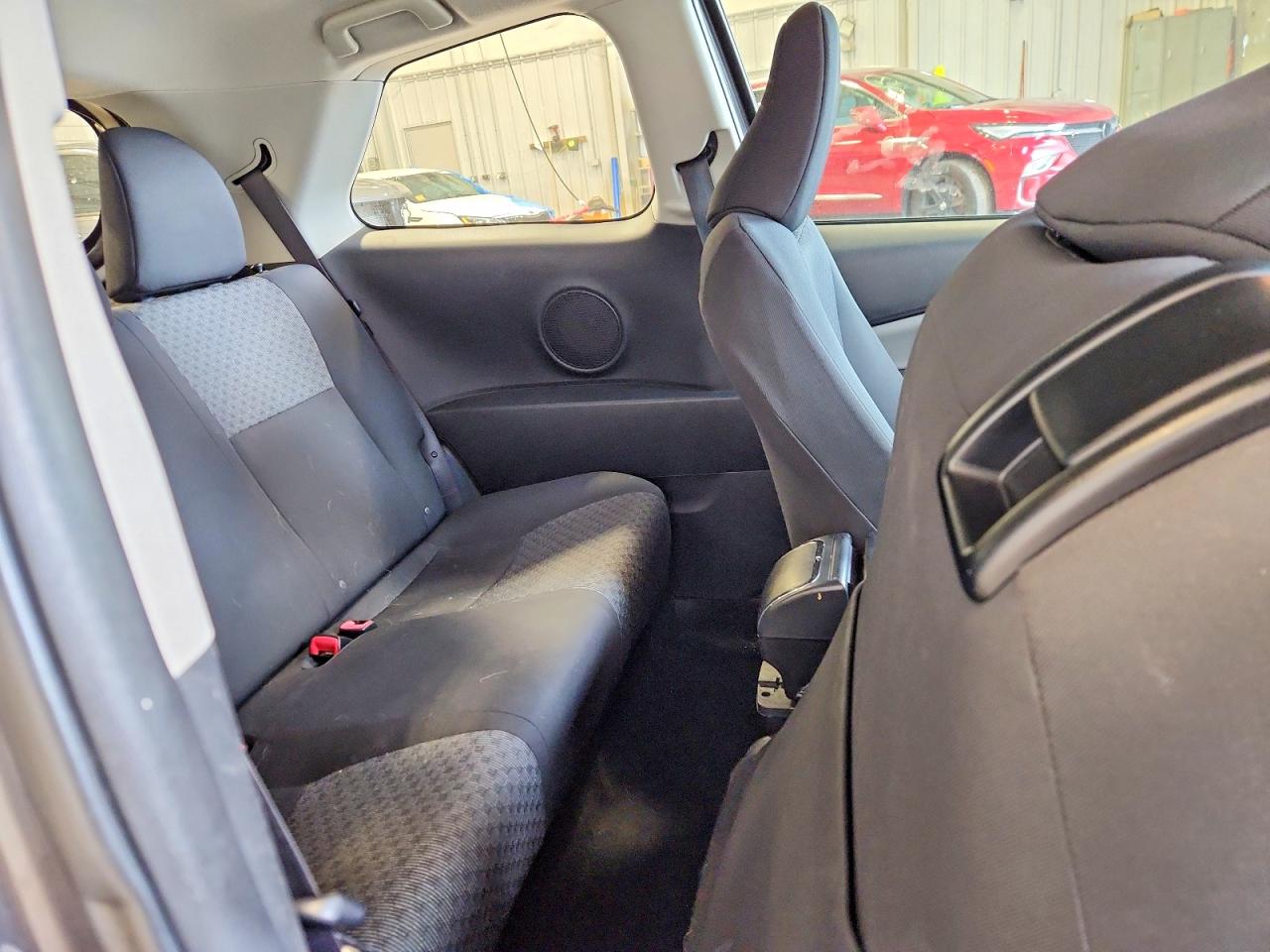 2015 Toyota Yaris 3-door L Gray vin: VNKJTUD32FA021742