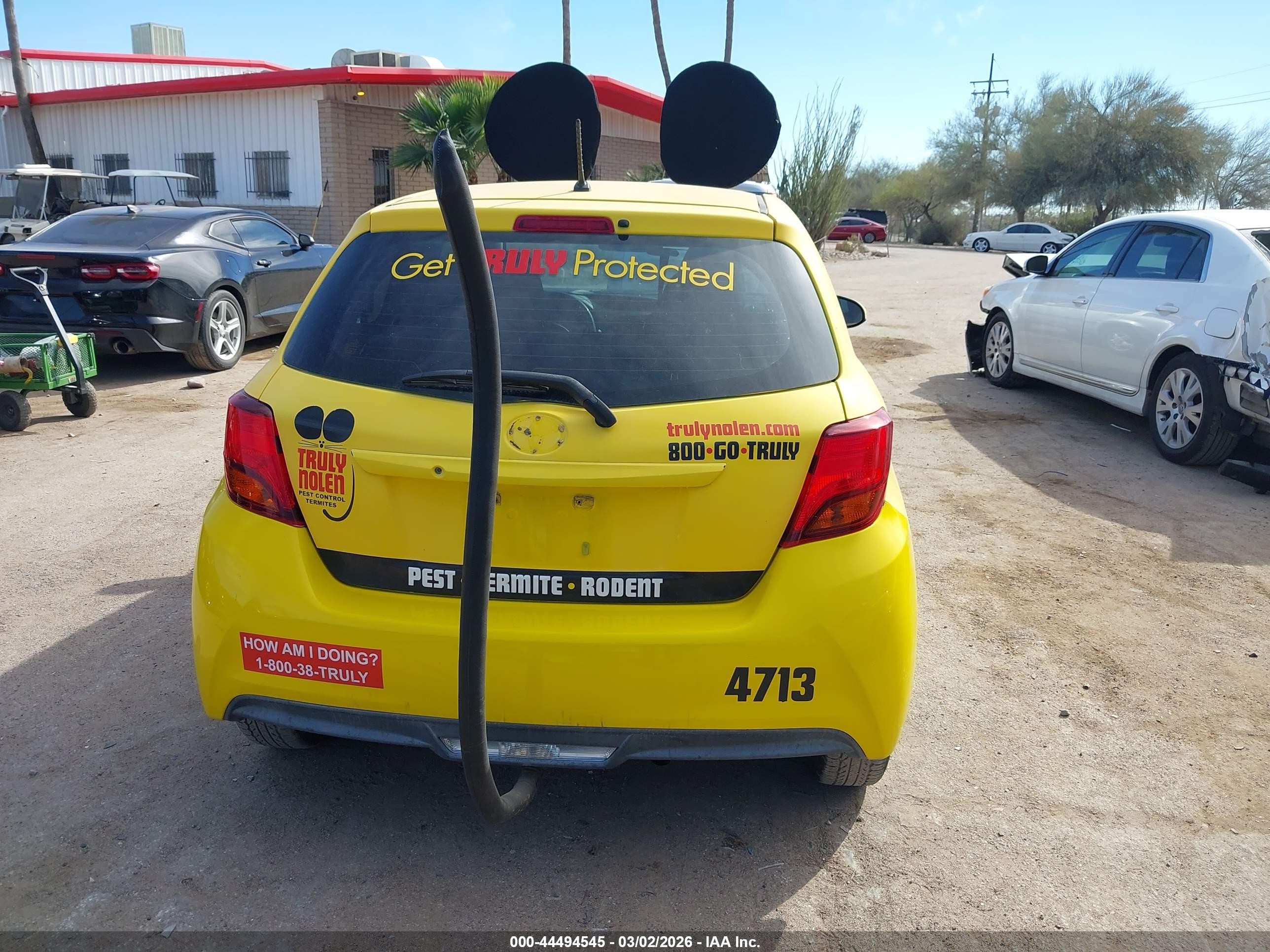 2015 Toyota Yaris L Yellow vin: VNKJTUD33FA054202