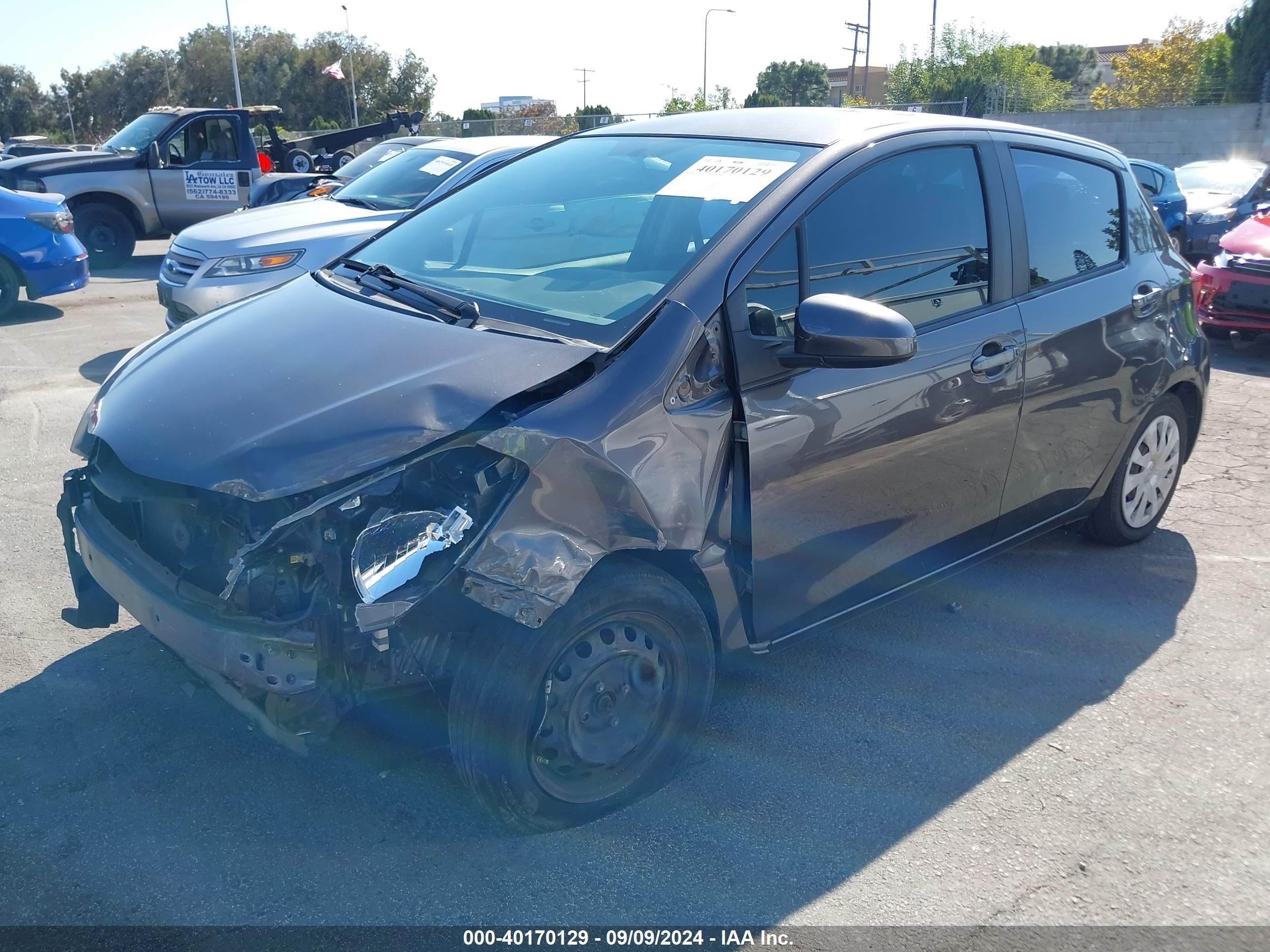 2015 Toyota Yaris L Gray vin: VNKKTUD33FA040384