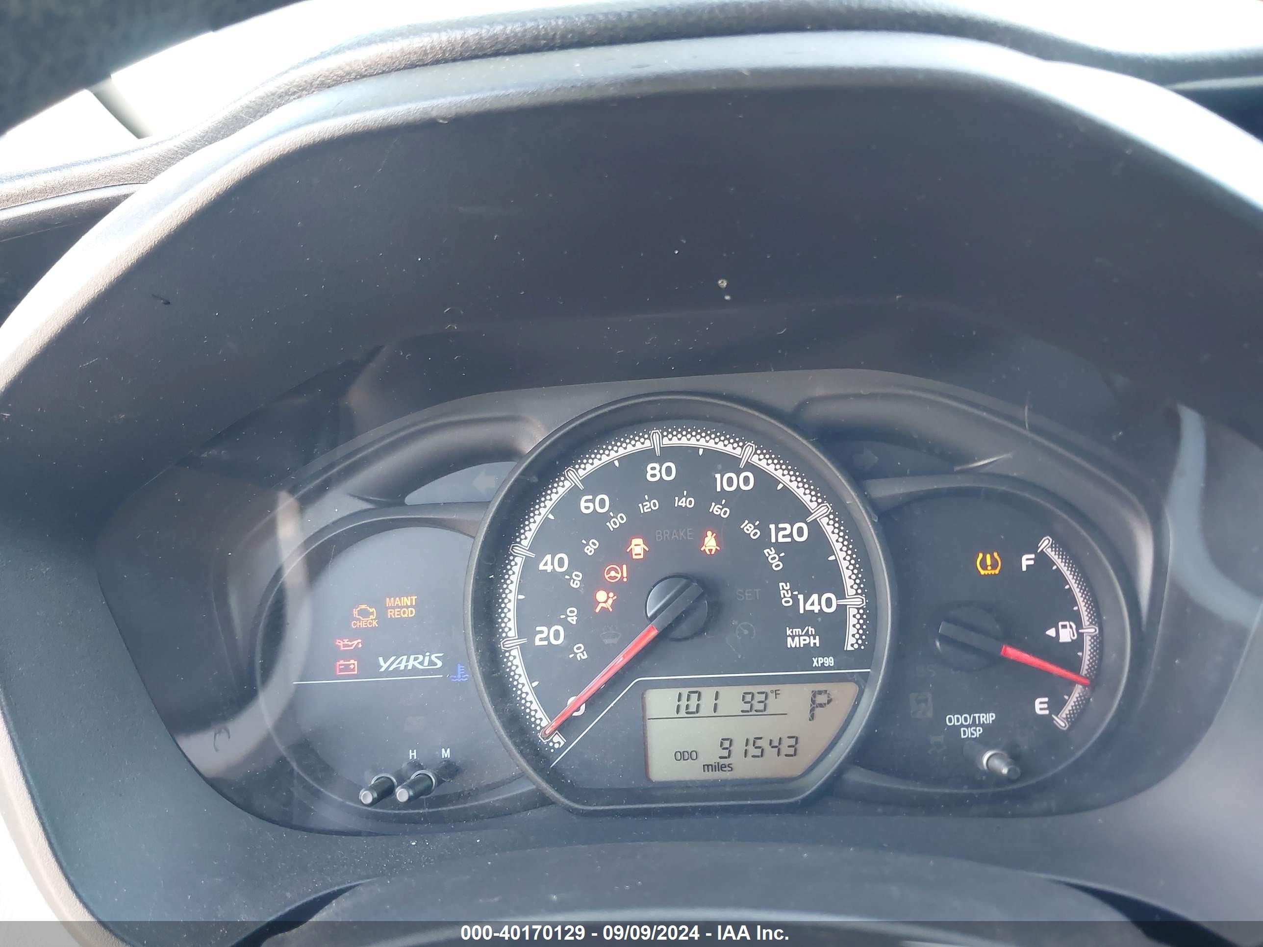2015 Toyota Yaris L Gray vin: VNKKTUD33FA040384
