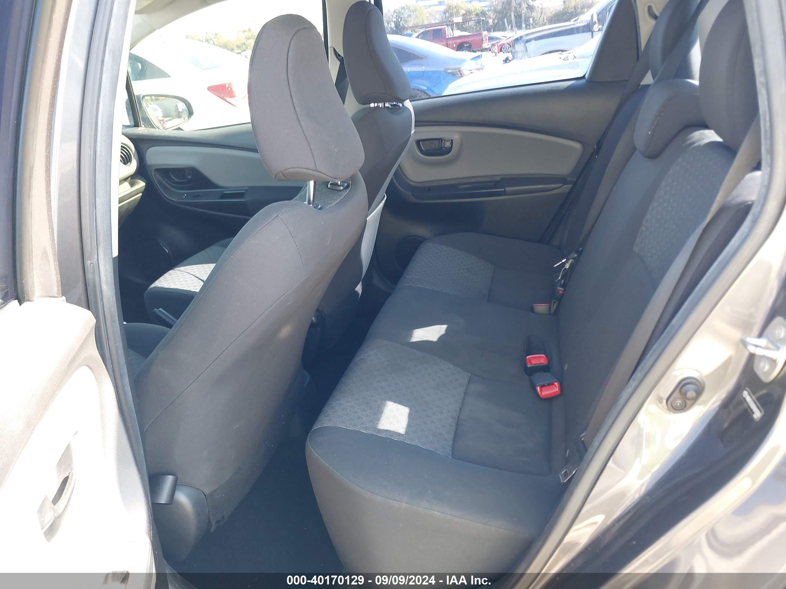 2015 Toyota Yaris L Gray vin: VNKKTUD33FA040384