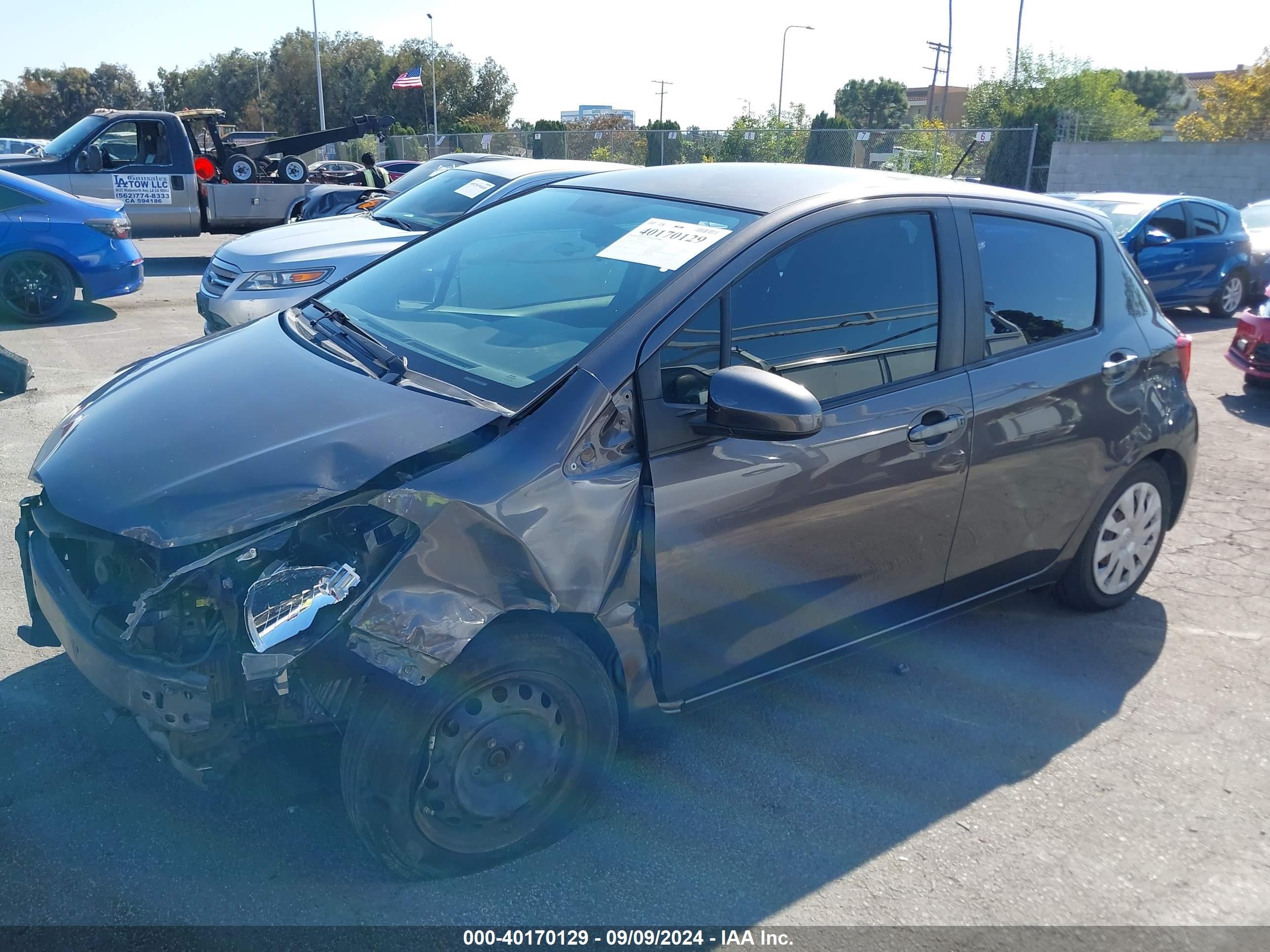 2015 Toyota Yaris L Gray vin: VNKKTUD33FA040384