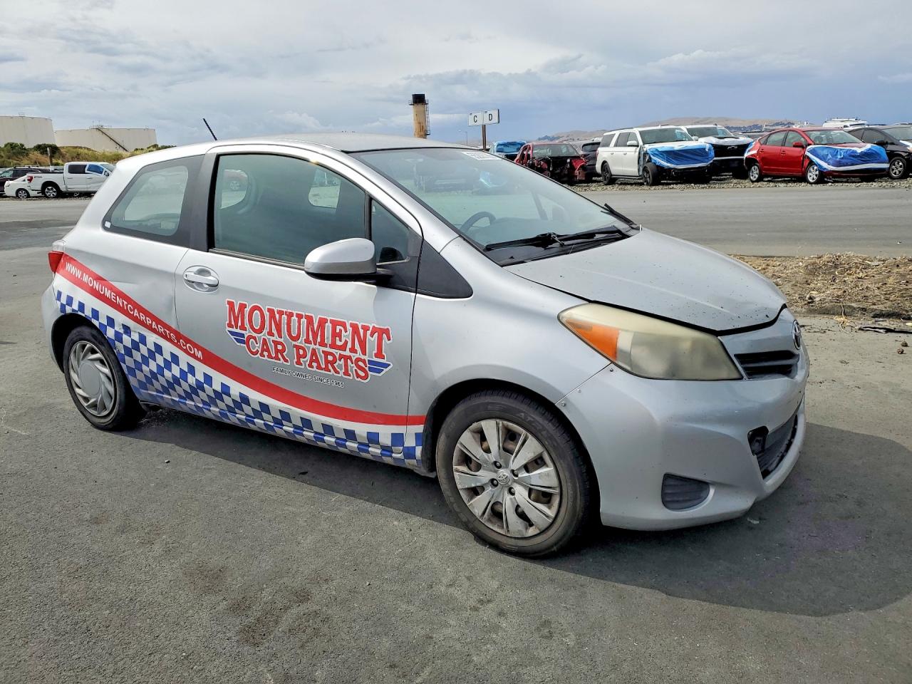 2014 Toyota Yaris 3-door L Fleet Silver vin: VNKJTUD35EA006019