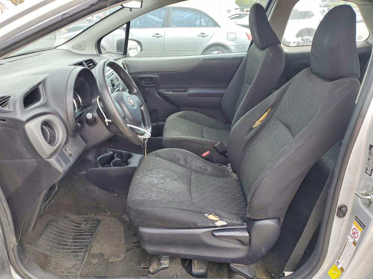 2014 Toyota Yaris 3-door L Fleet Silver vin: VNKJTUD35EA006019