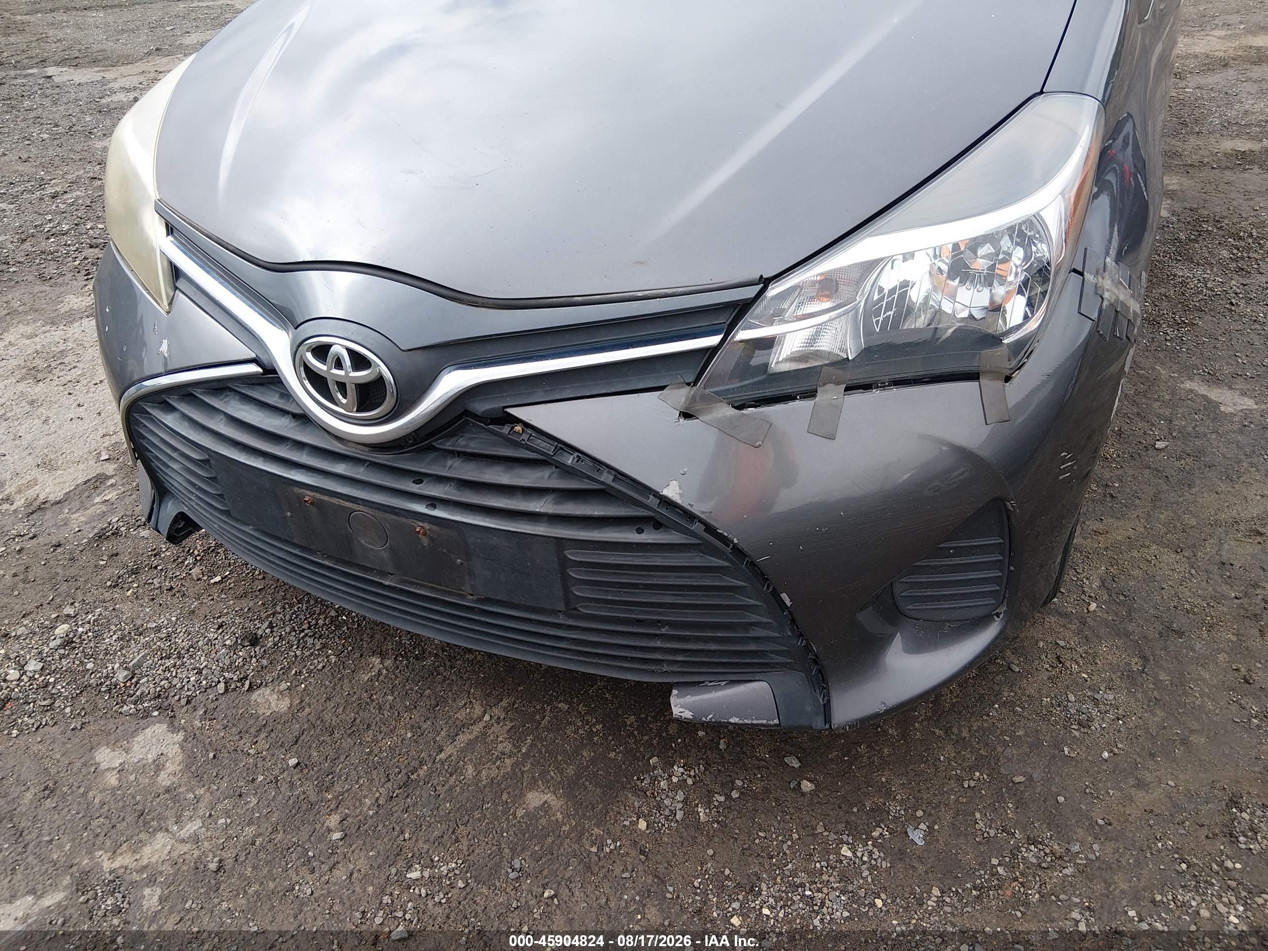 2015 Toyota Yaris Le Gray vin: VNKJTUD35FA028149