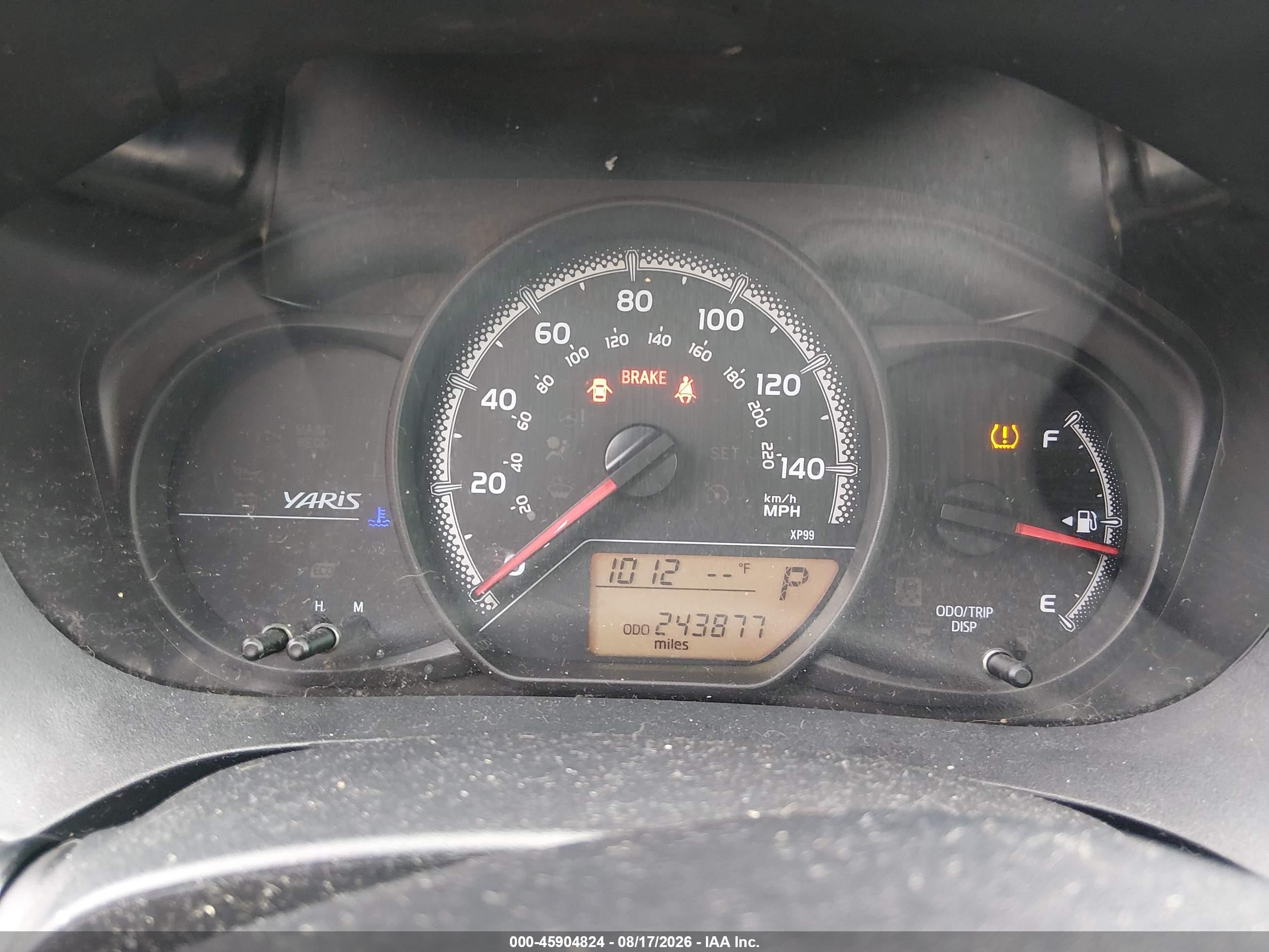 2015 Toyota Yaris Le Gray vin: VNKJTUD35FA028149