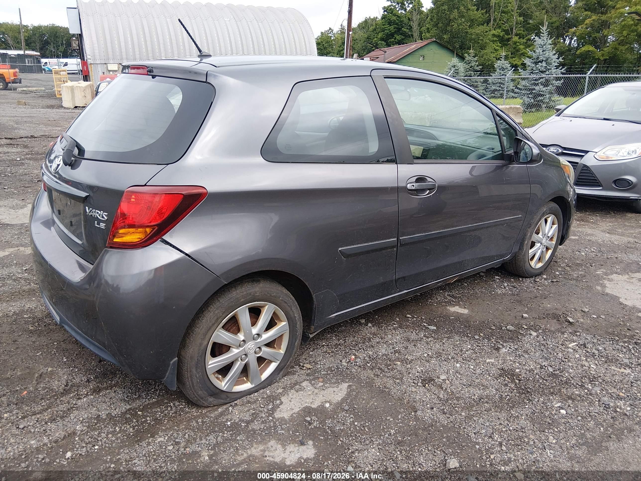 2015 Toyota Yaris Le Gray vin: VNKJTUD35FA028149