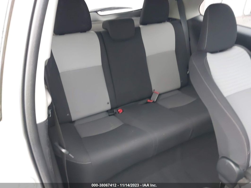 2018 Toyota Yaris L Gray vin: VNKJTUD36JA096615