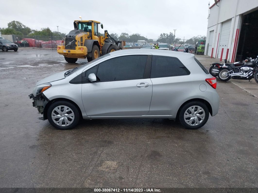 2018 Toyota Yaris L Gray vin: VNKJTUD36JA096615