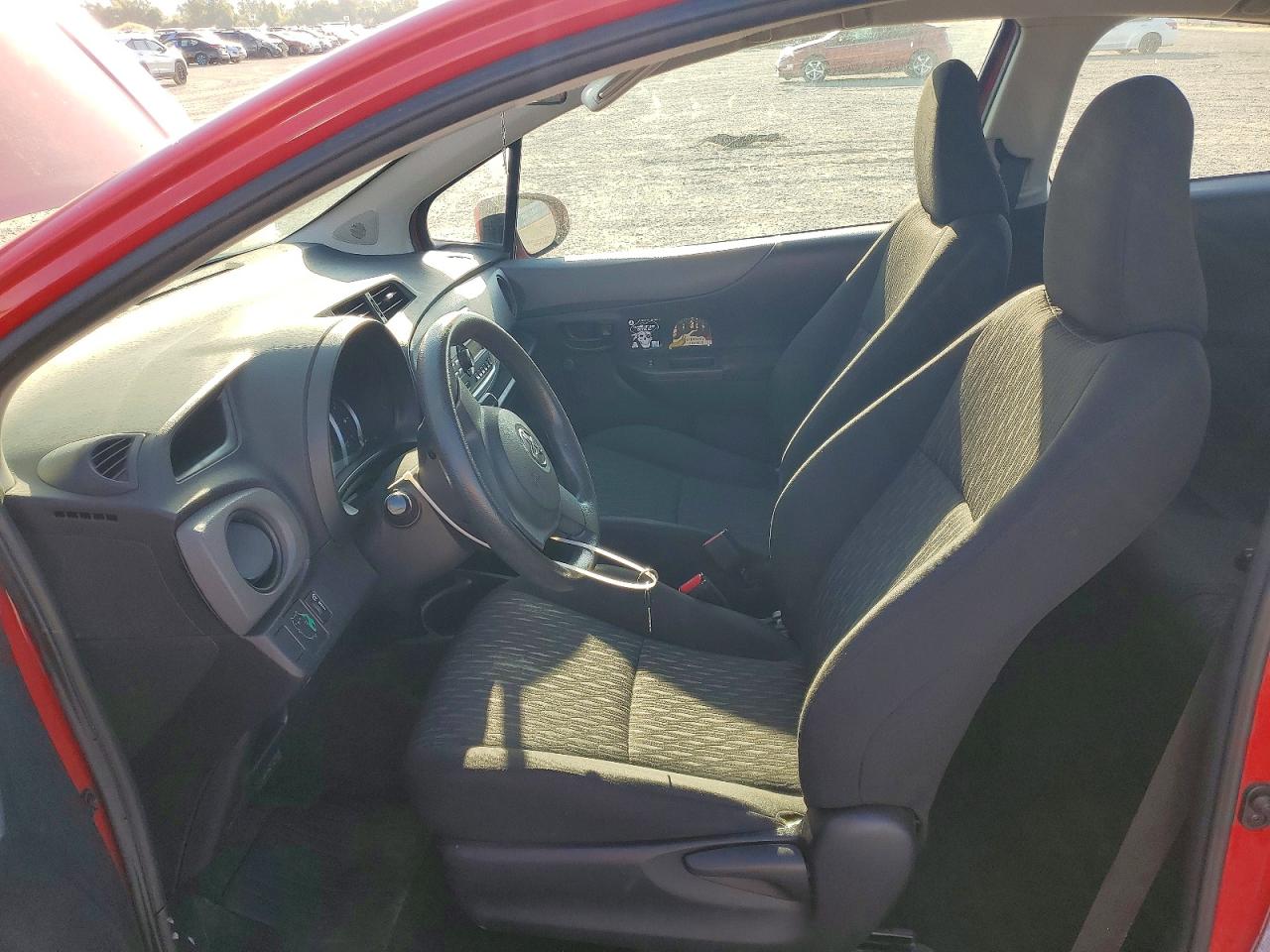 2014 Toyota Yaris 3-door L Fleet Red vin: VNKJTUD37EA008578