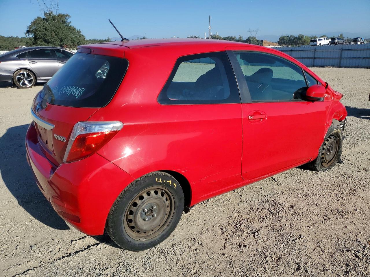 2014 Toyota Yaris 3-door L Fleet Red vin: VNKJTUD37EA008578