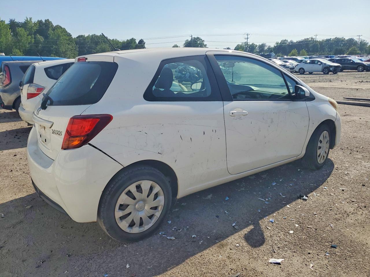 2015 Toyota Yaris 3-door L Two Tone vin: VNKJTUD3XFA021987