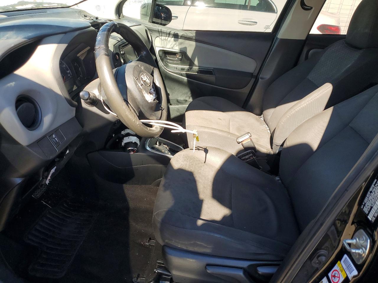 2015 Toyota Yaris Черный vin: VNKKTUD30FA034428