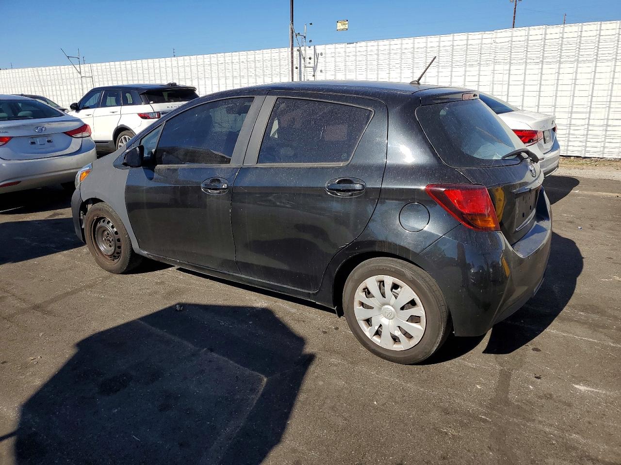 2015 Toyota Yaris Черный vin: VNKKTUD30FA034428