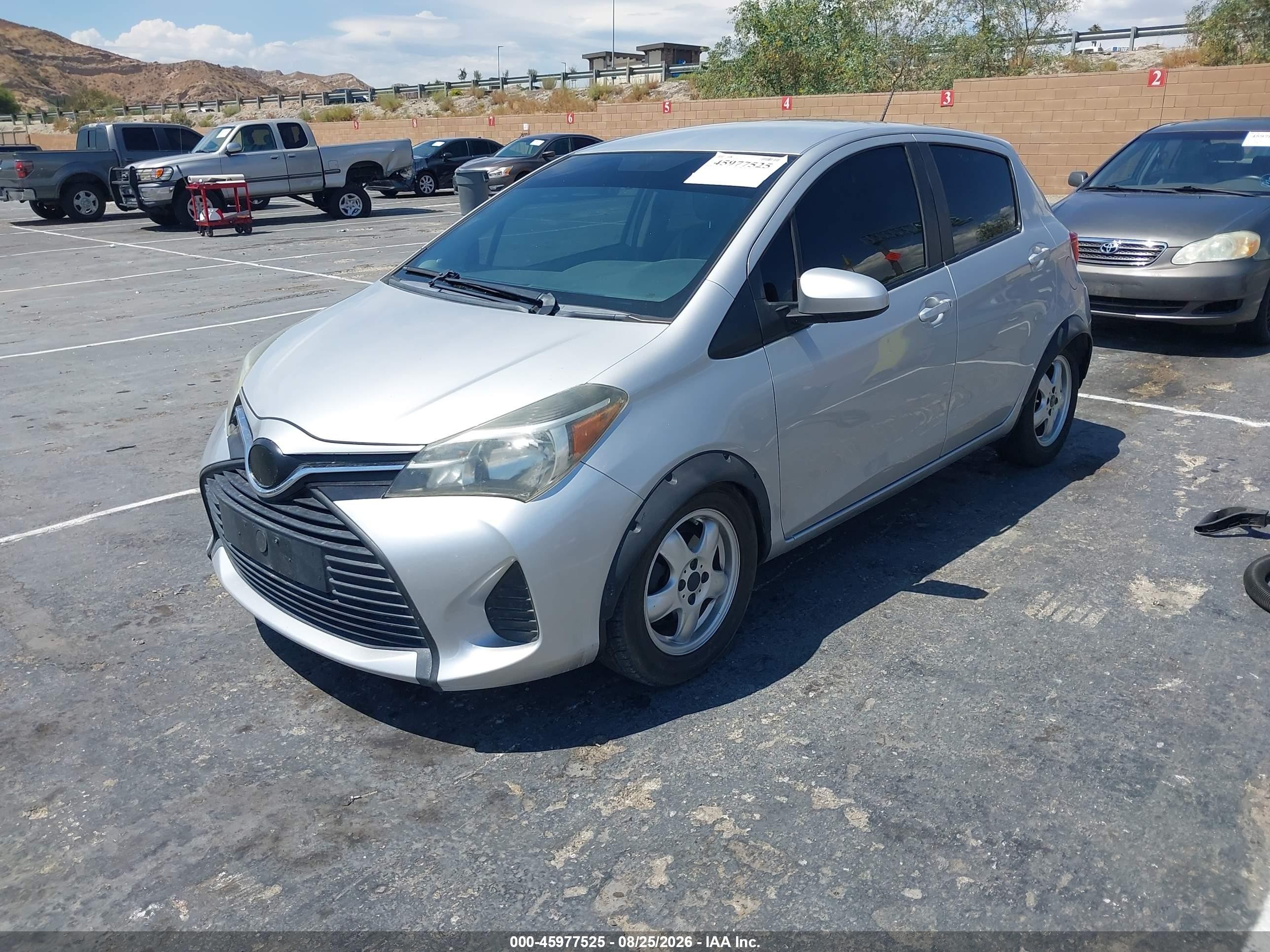 2015 Toyota Yaris L Silver vin: VNKKTUD30FA035417