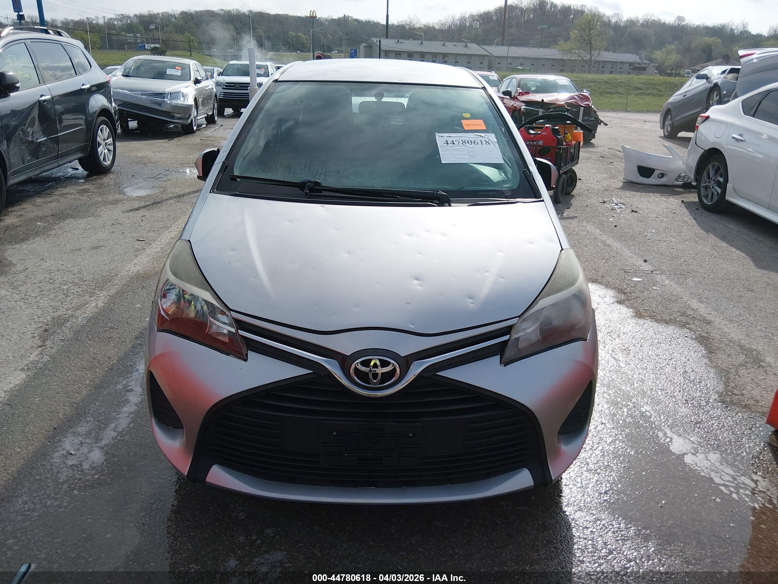 2015 Toyota Yaris L Silver vin: VNKKTUD30FA043775