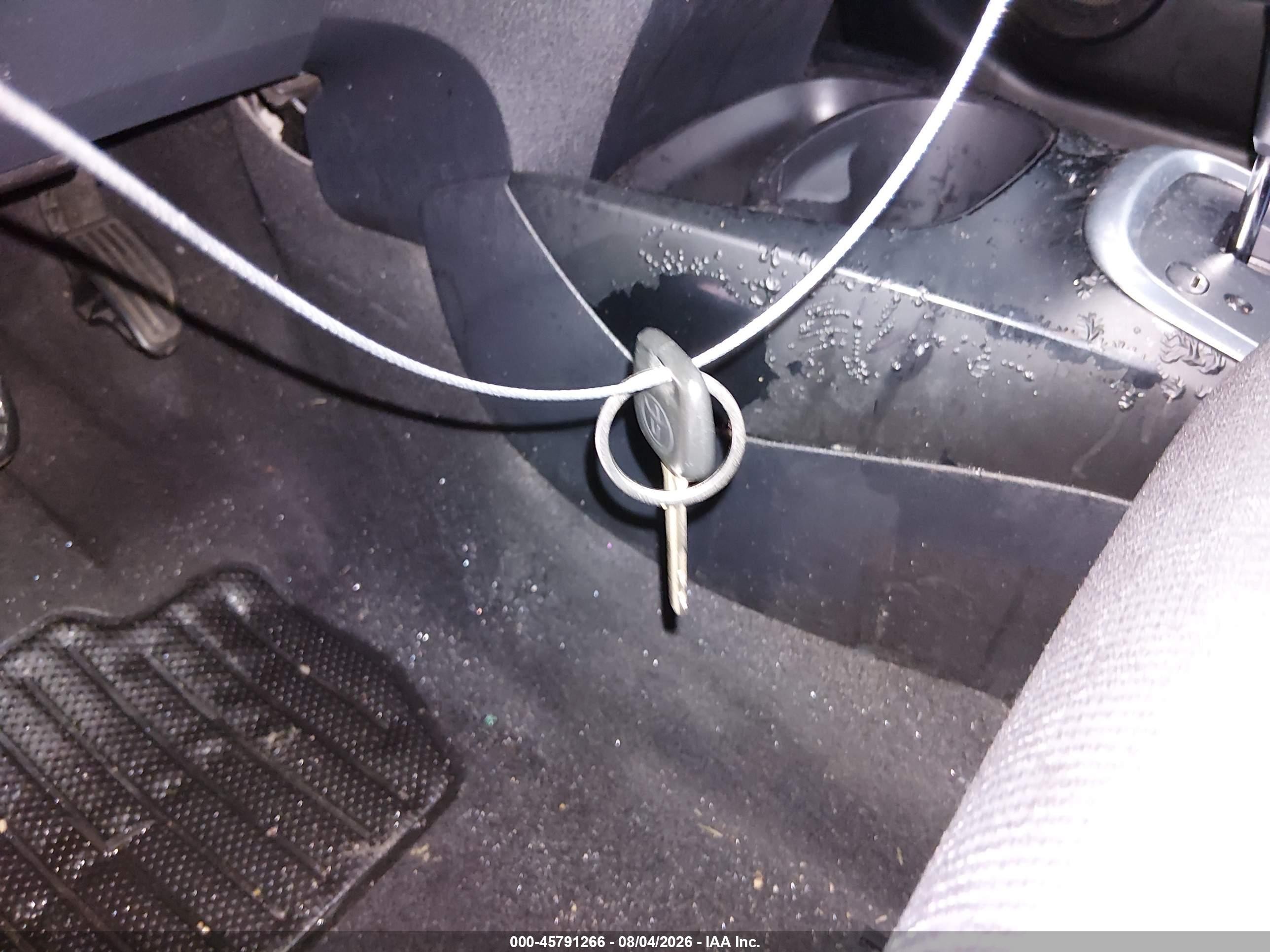 2015 Toyota Yaris L Silver vin: VNKKTUD31FA016729