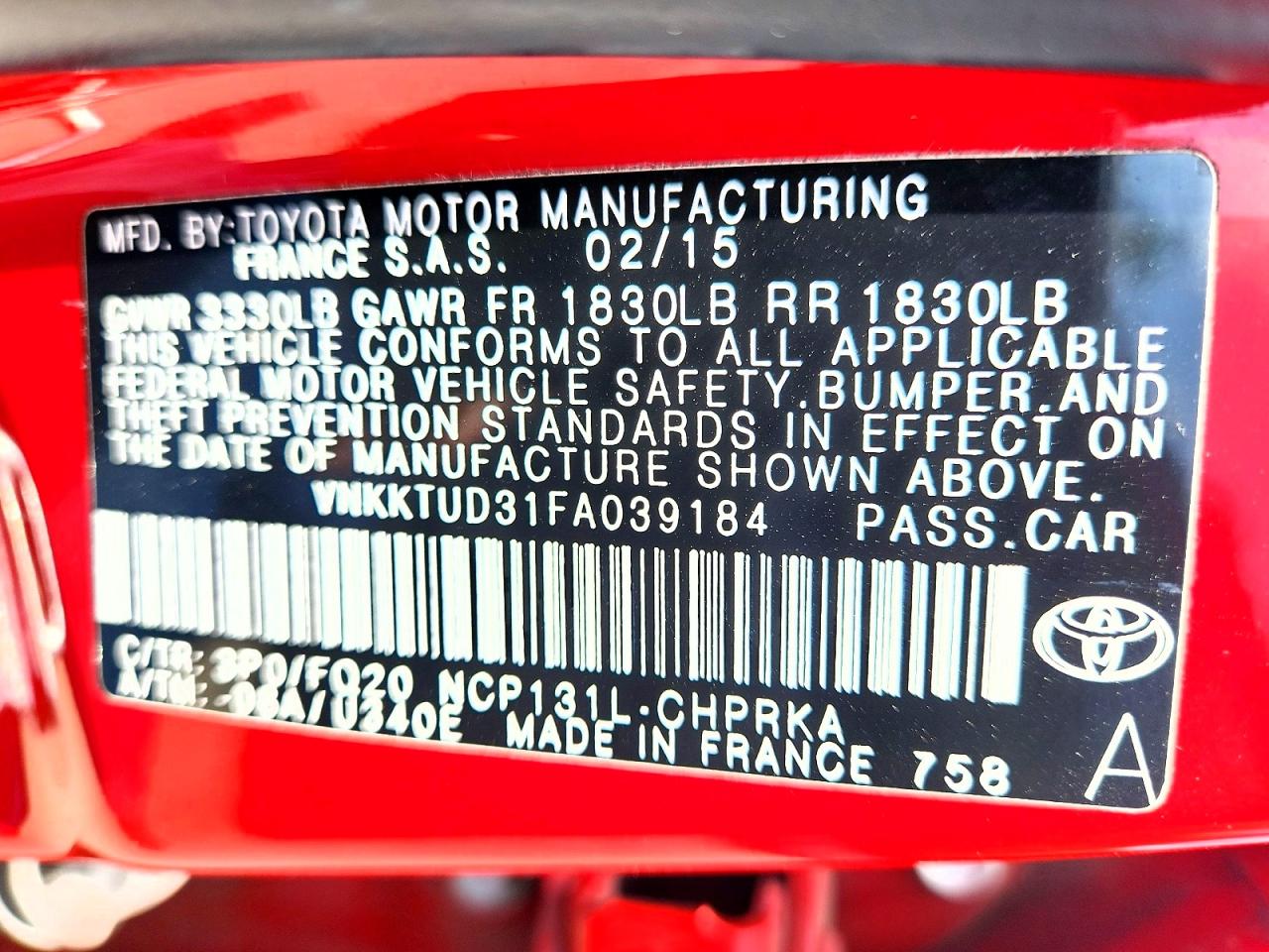 2015 Toyota Yaris 5-door L Red vin: VNKKTUD31FA039184