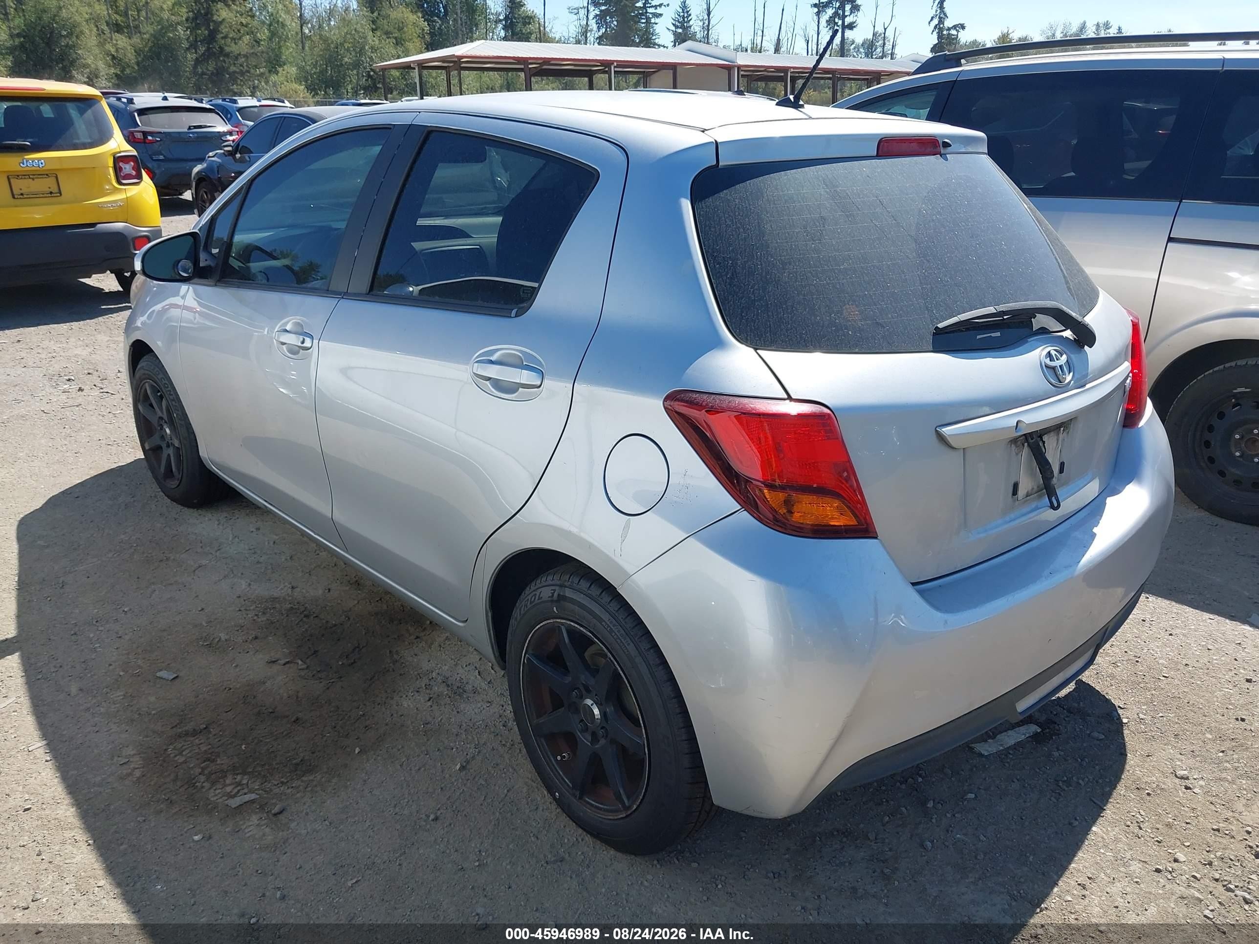 2015 Toyota Yaris L Silver vin: VNKKTUD31FA042716
