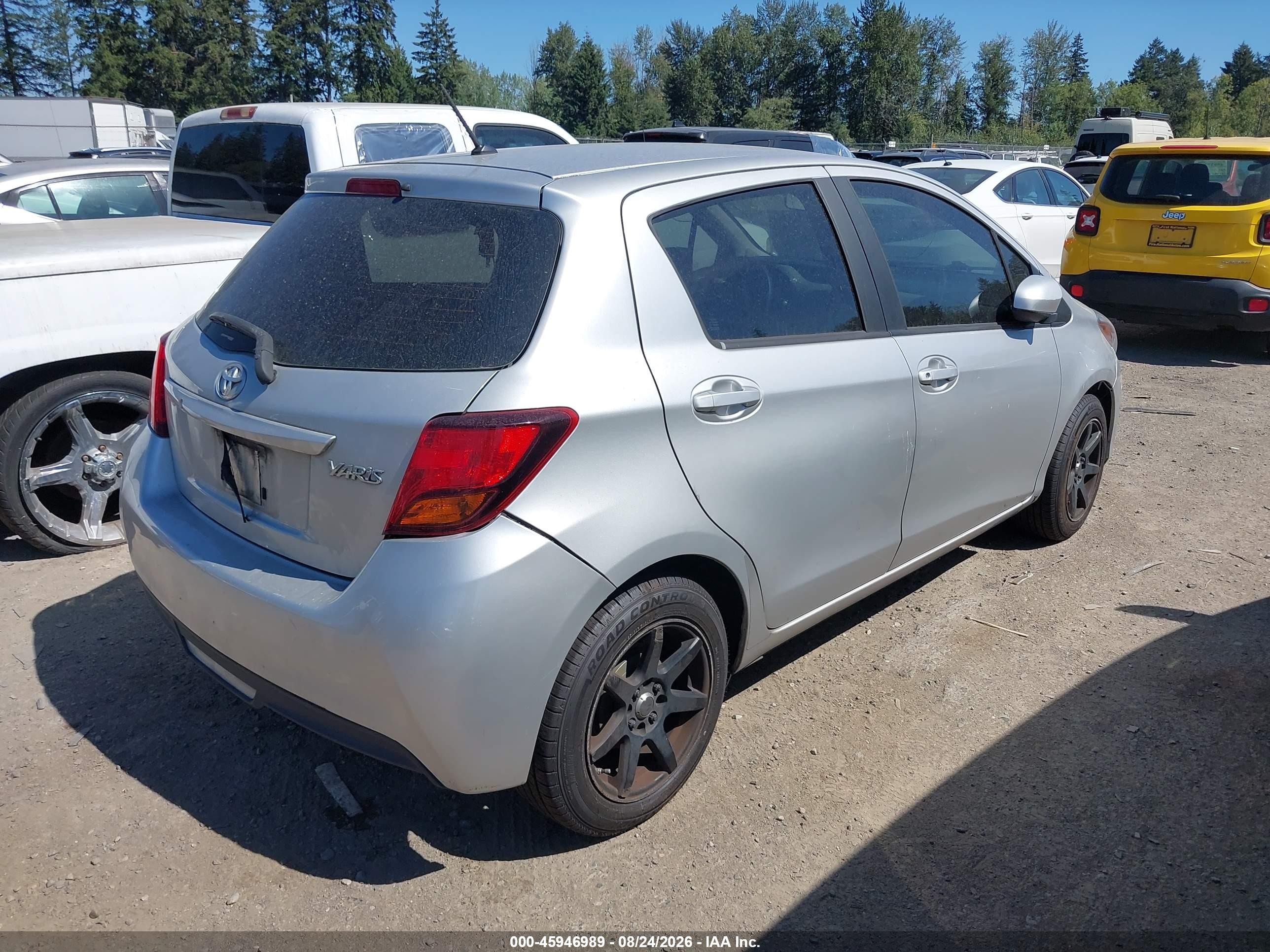 2015 Toyota Yaris L Silver vin: VNKKTUD31FA042716