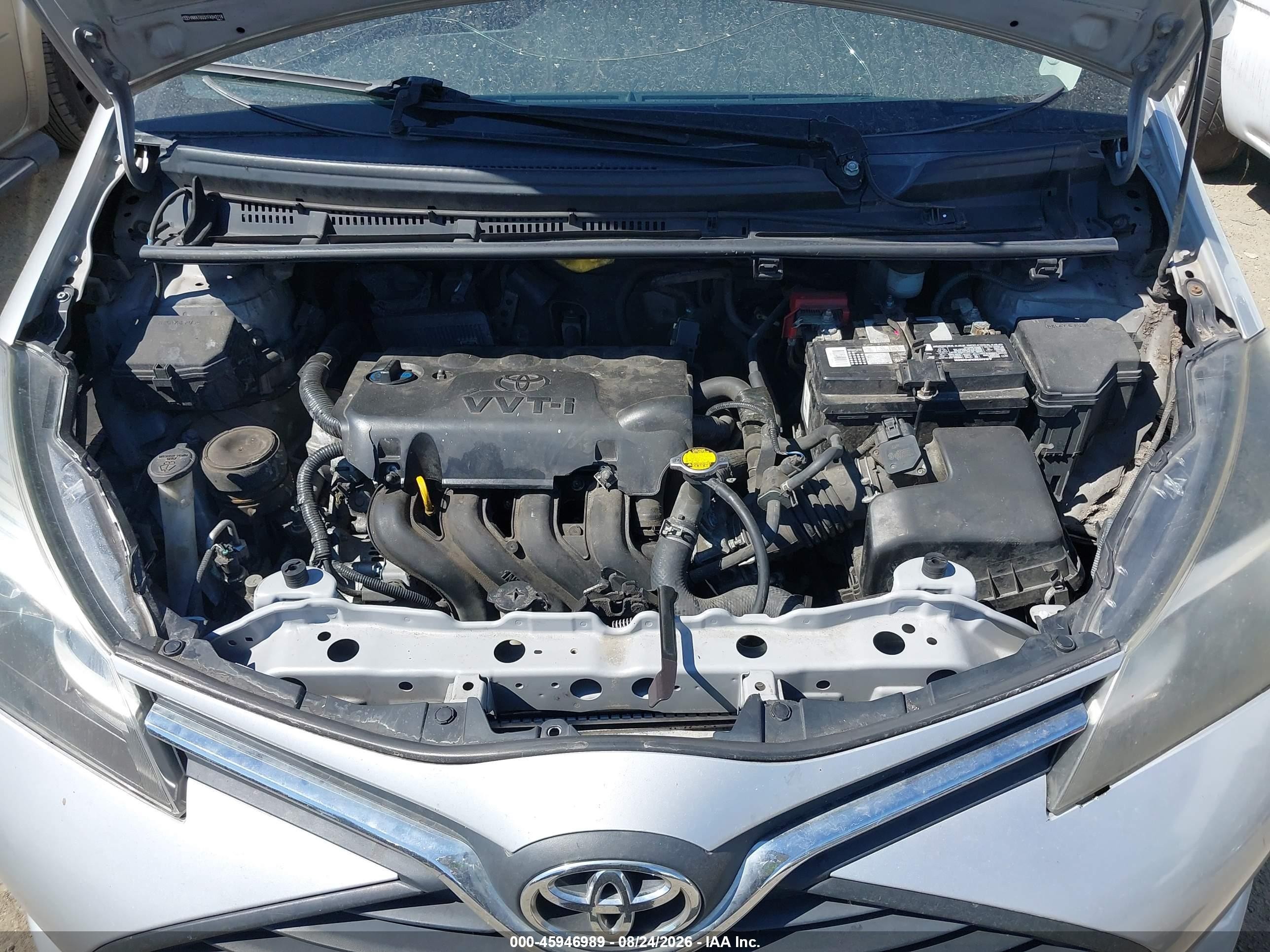 2015 Toyota Yaris L Silver vin: VNKKTUD31FA042716