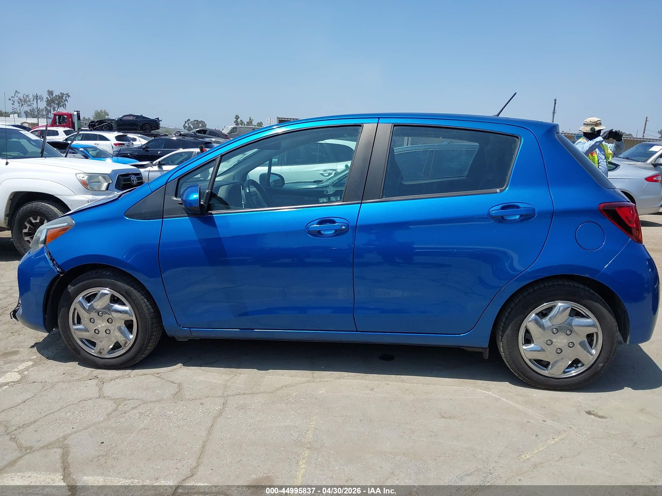 2015 Toyota Yaris L Blue vin: VNKKTUD31FA044434