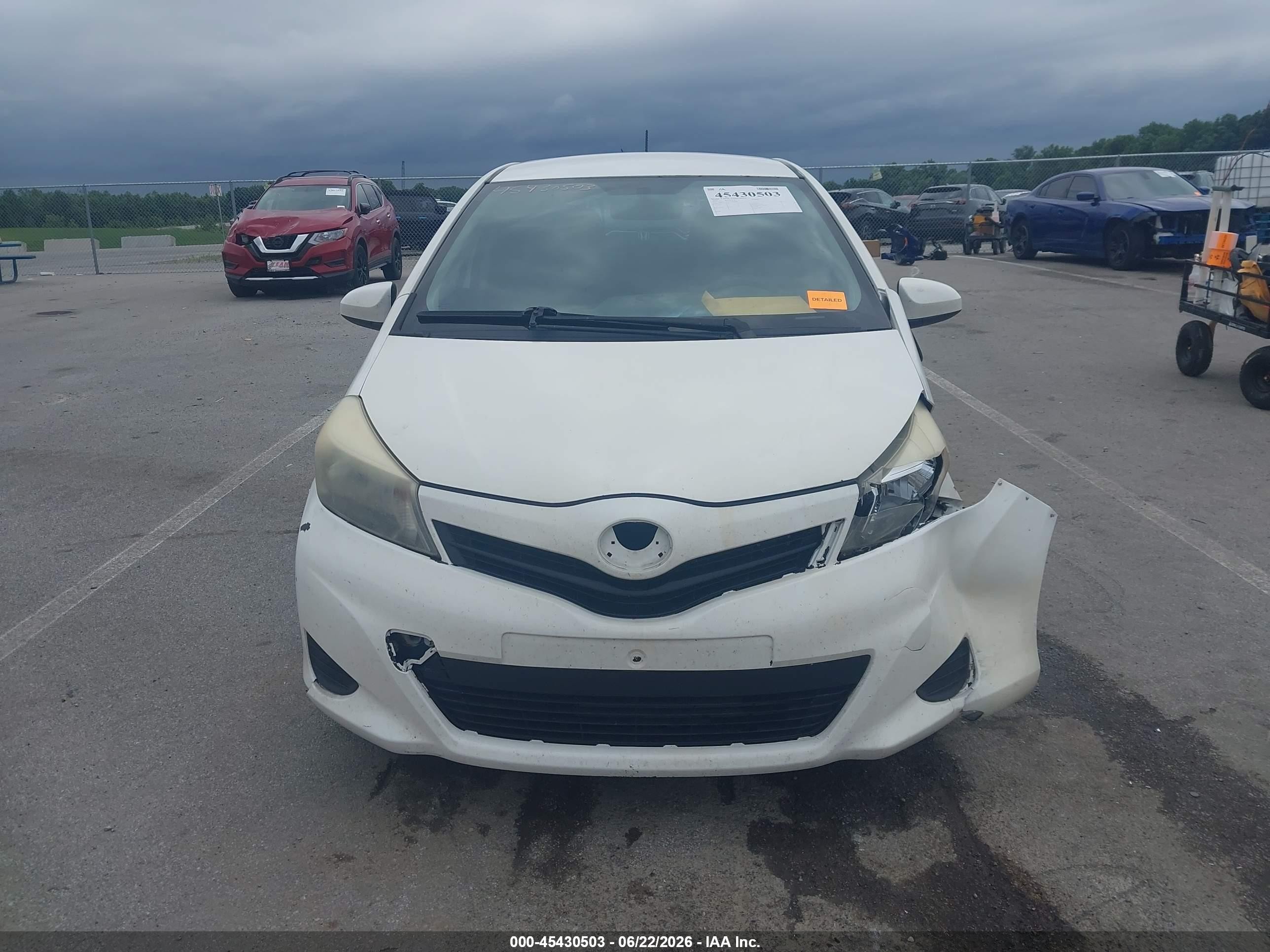 2014 Toyota Yaris L (tmmf Plant) White vin: VNKKTUD32EA006208