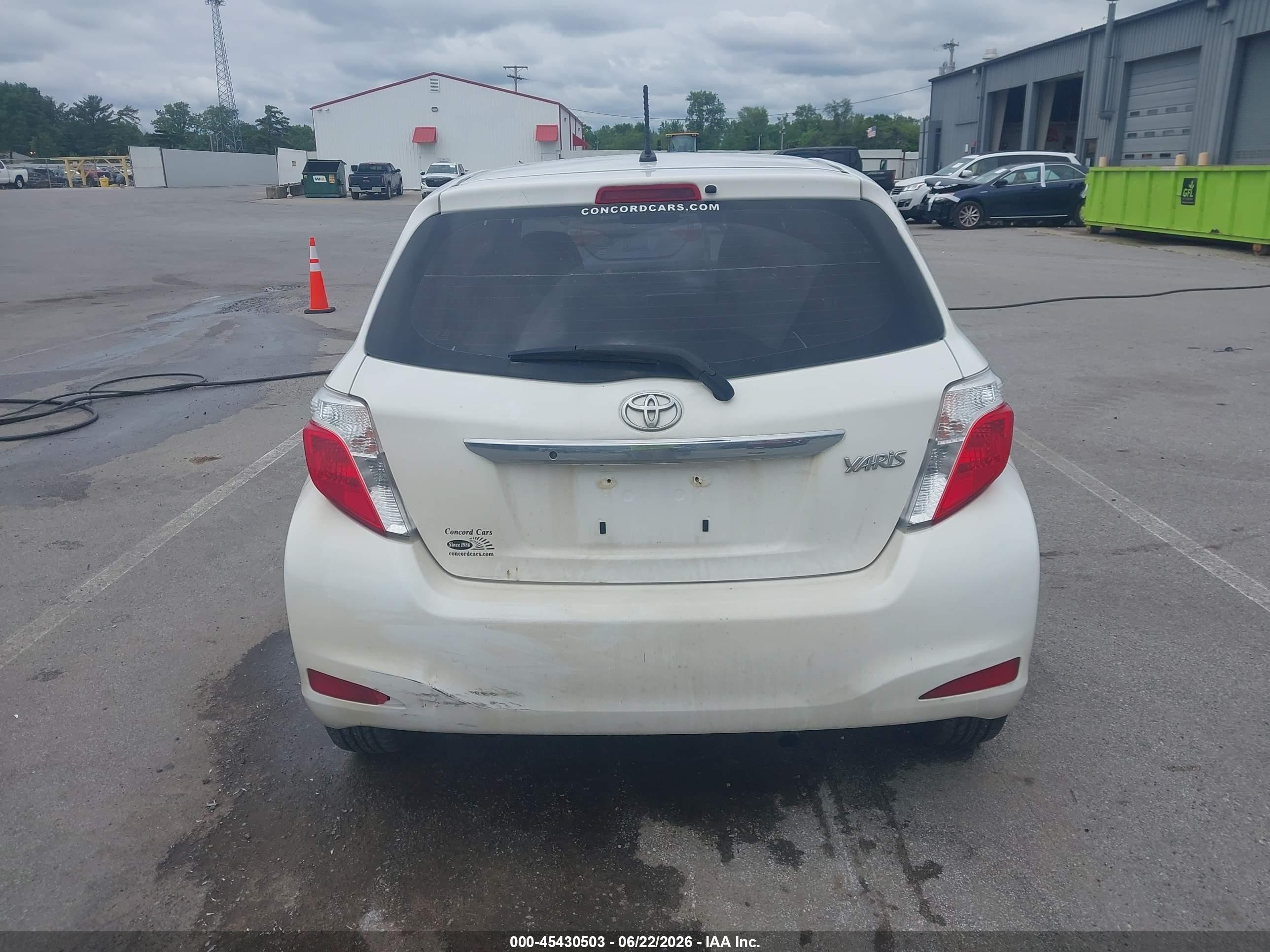 2014 Toyota Yaris L (tmmf Plant) White vin: VNKKTUD32EA006208