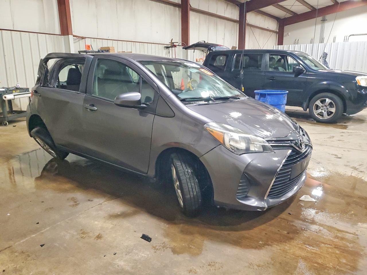 2015 Toyota Yaris 5-door Le Charcoal vin: VNKKTUD32FA018067