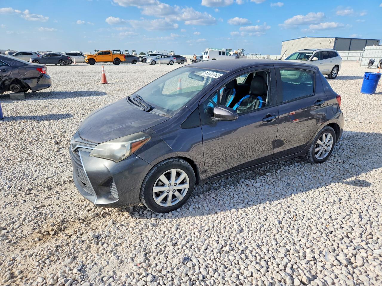 2015 Toyota Yaris 5-door Le Gray vin: VNKKTUD32FA025536